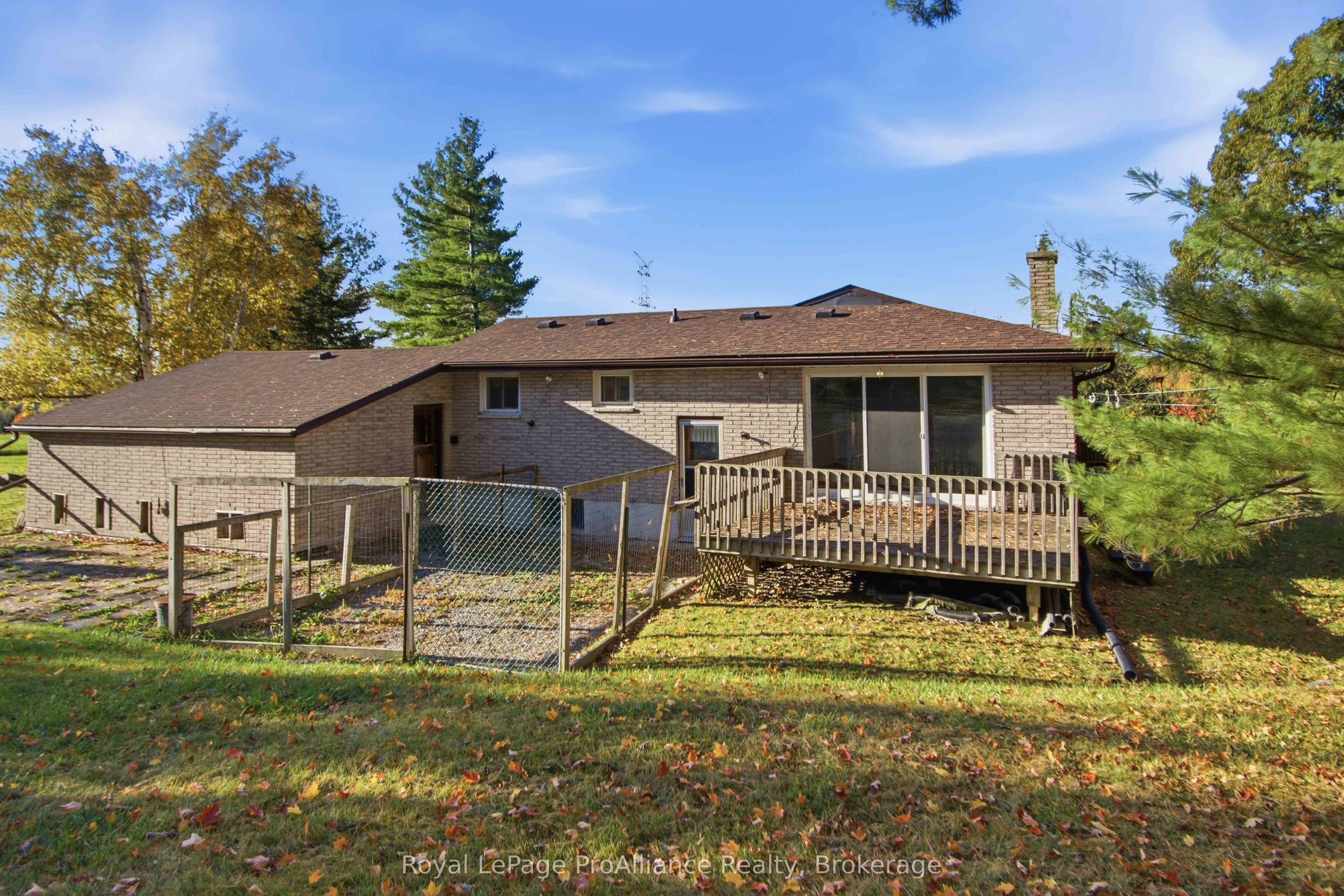 1347 Stockdale Road