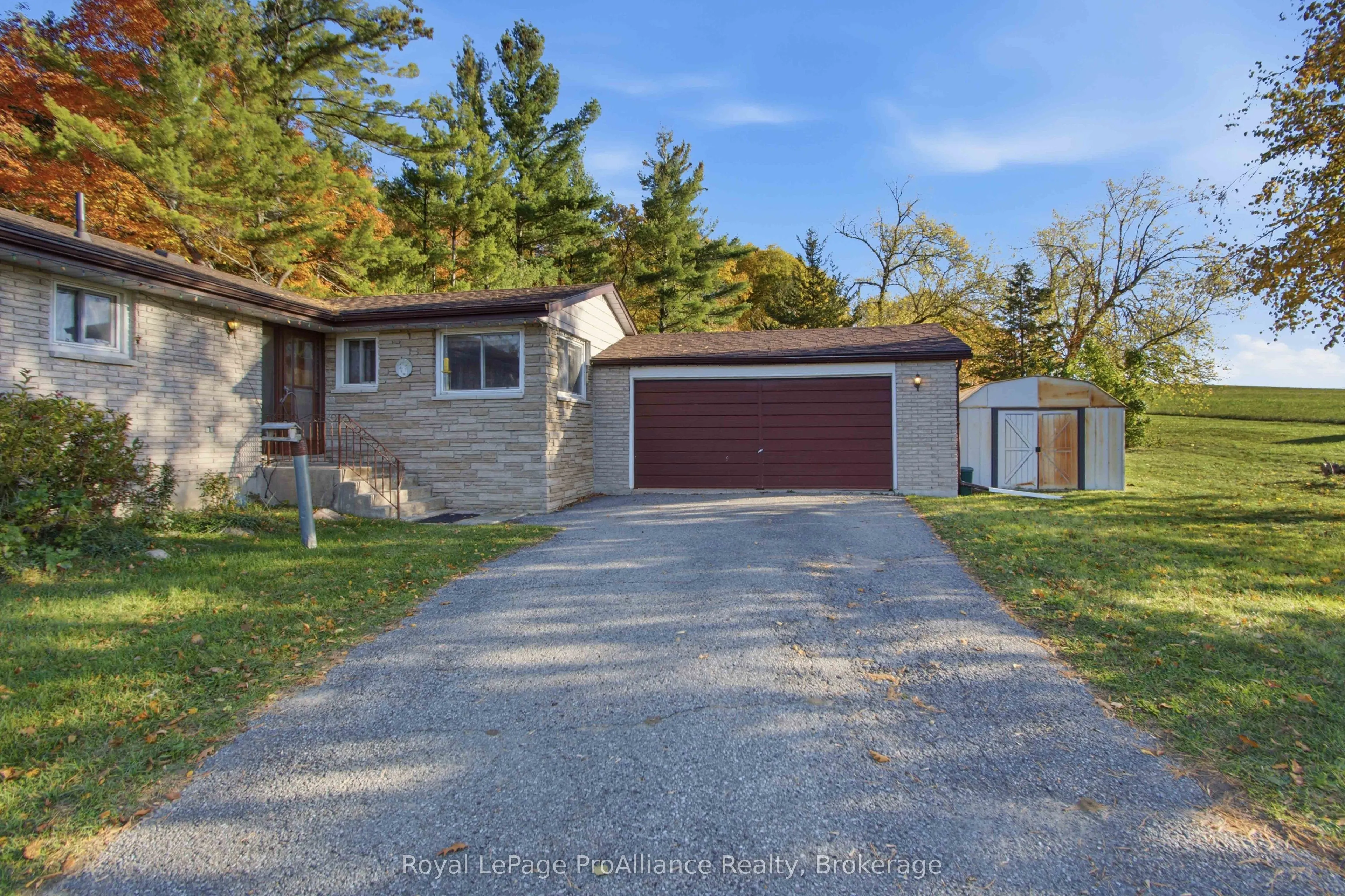 1347 Stockdale Road