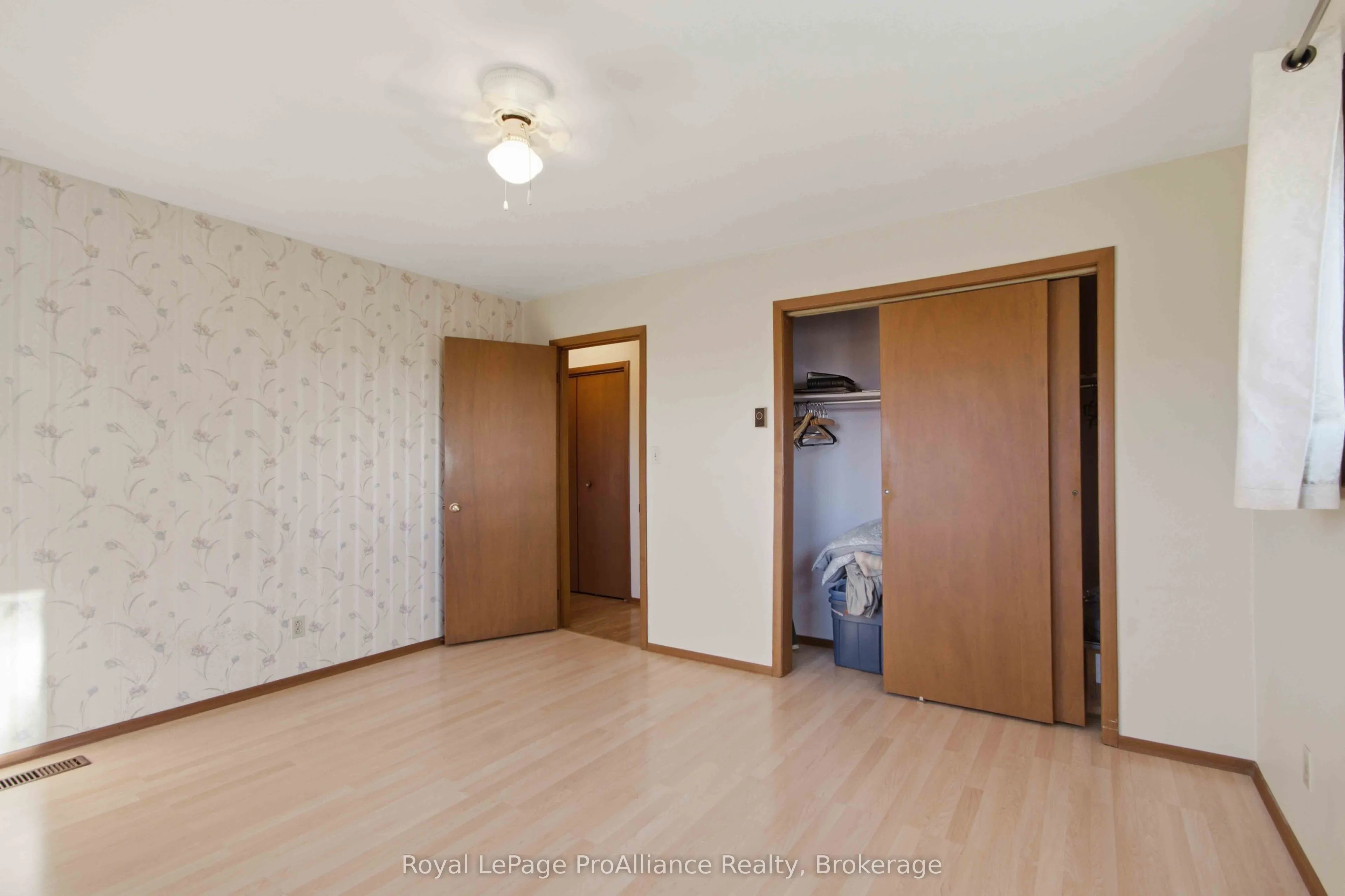 1347 Stockdale Road