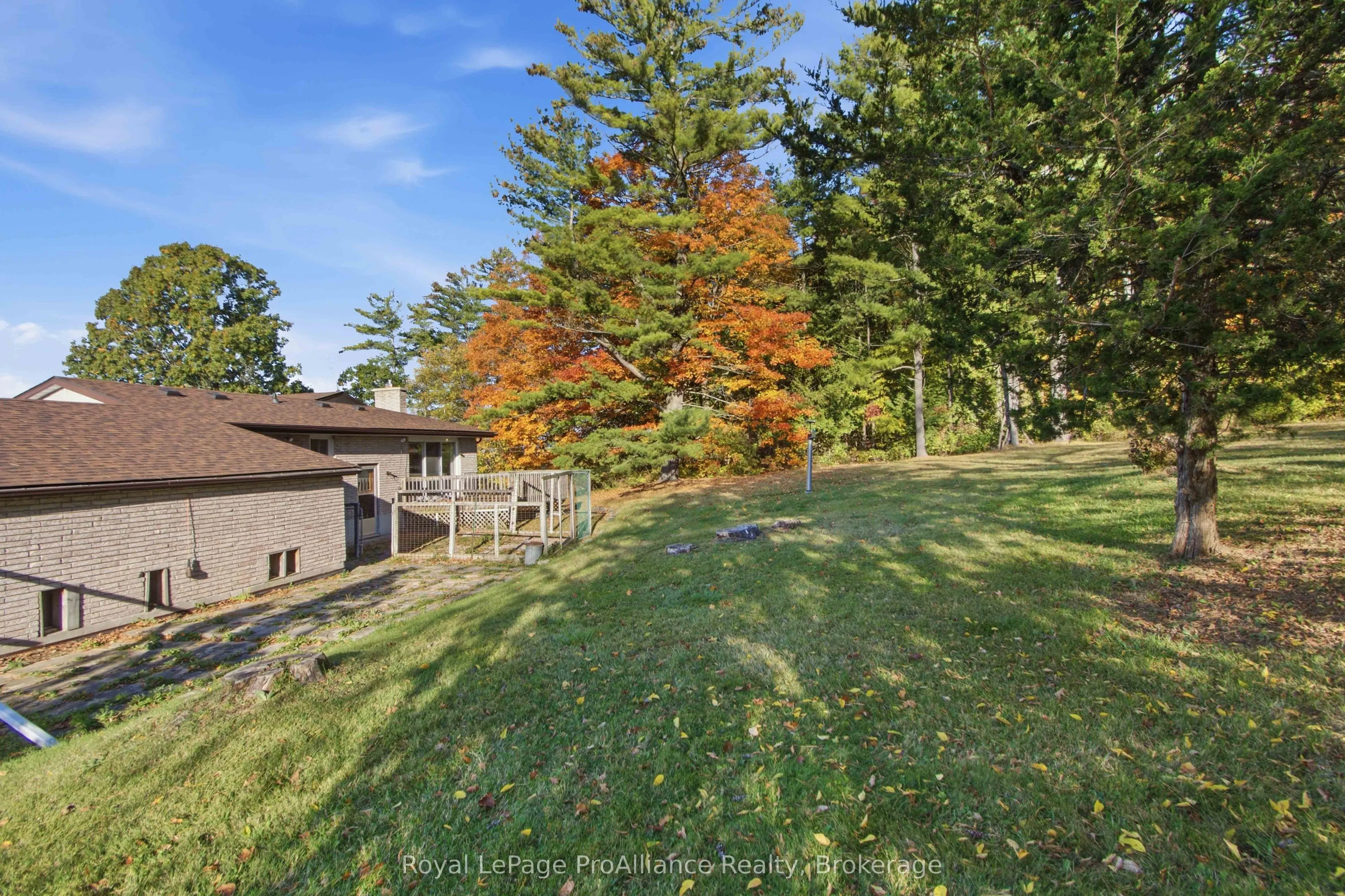 1347 Stockdale Road