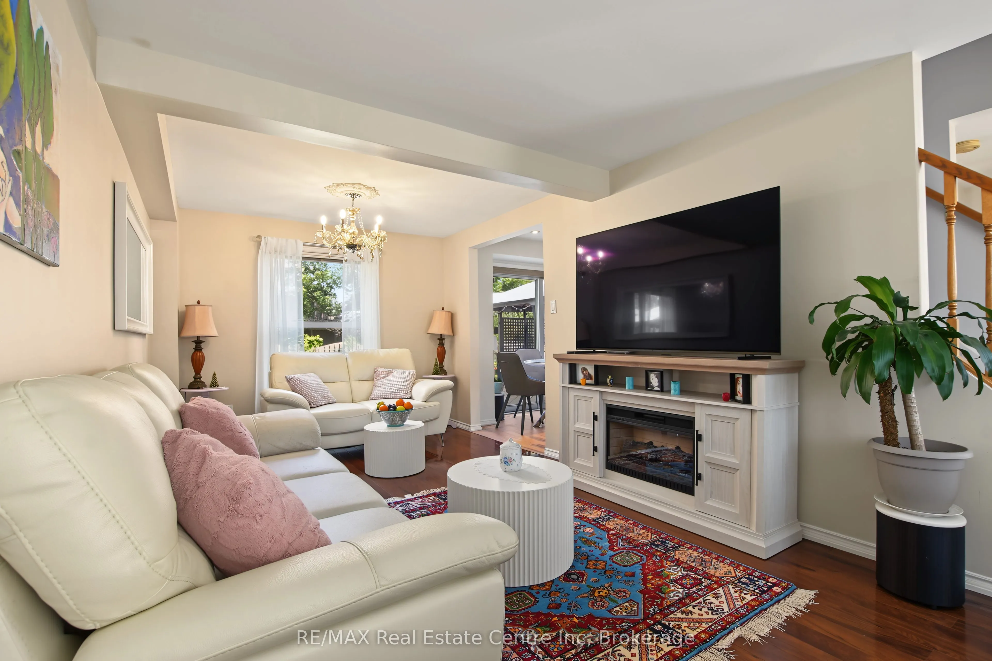 210 Elmira Road S