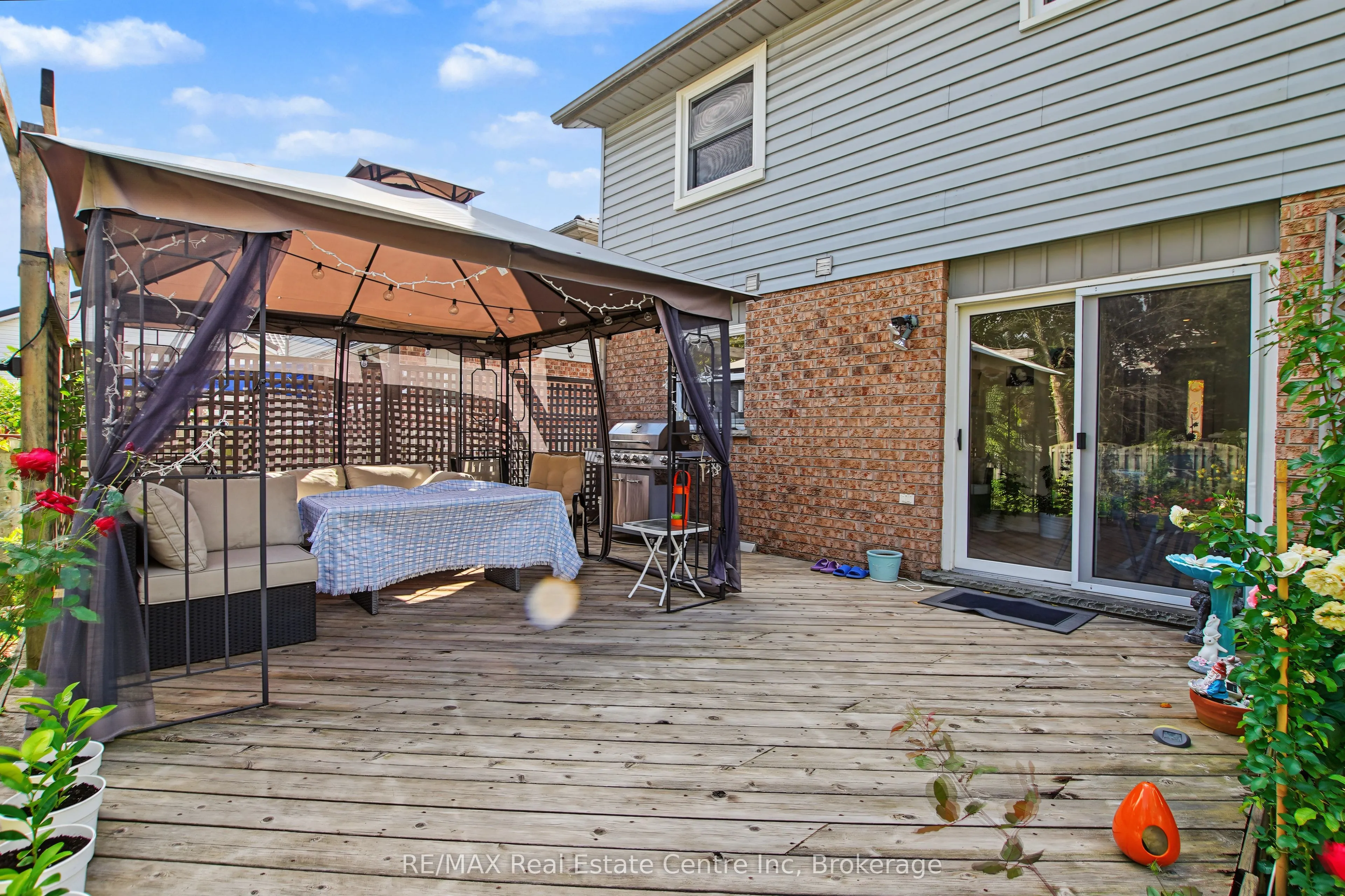 210 Elmira Road S