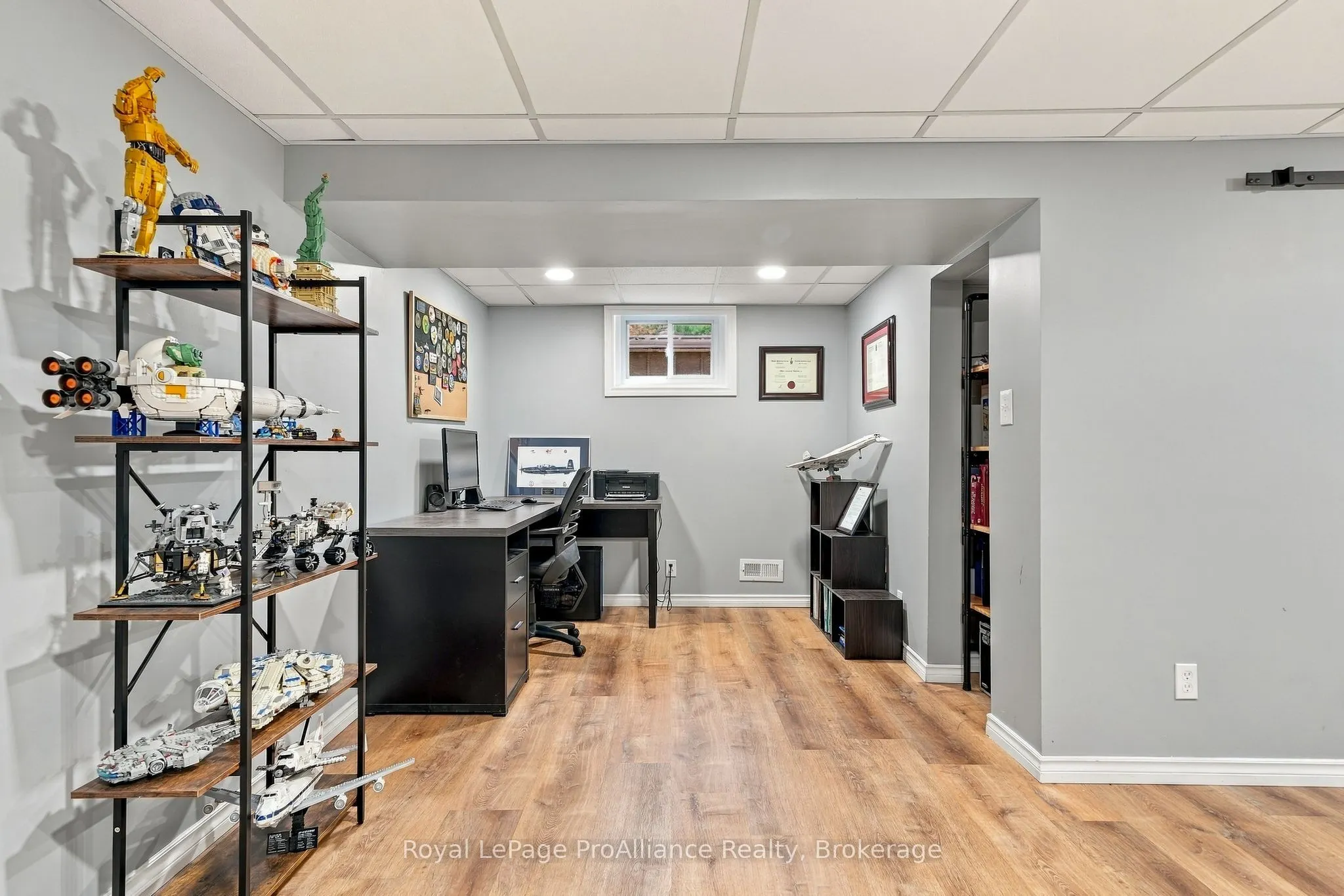12 Thorncliffe Drive