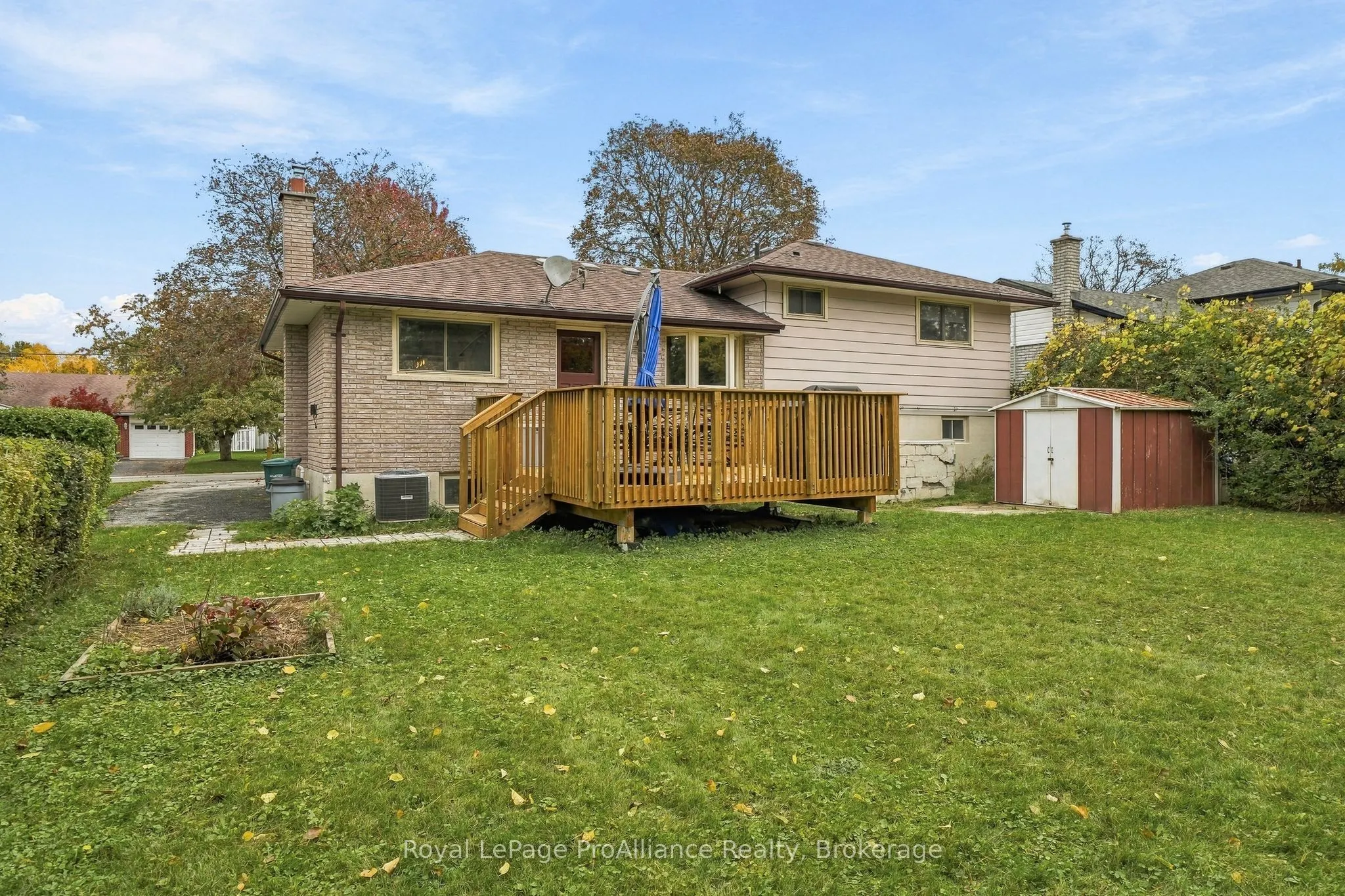 12 Thorncliffe Drive