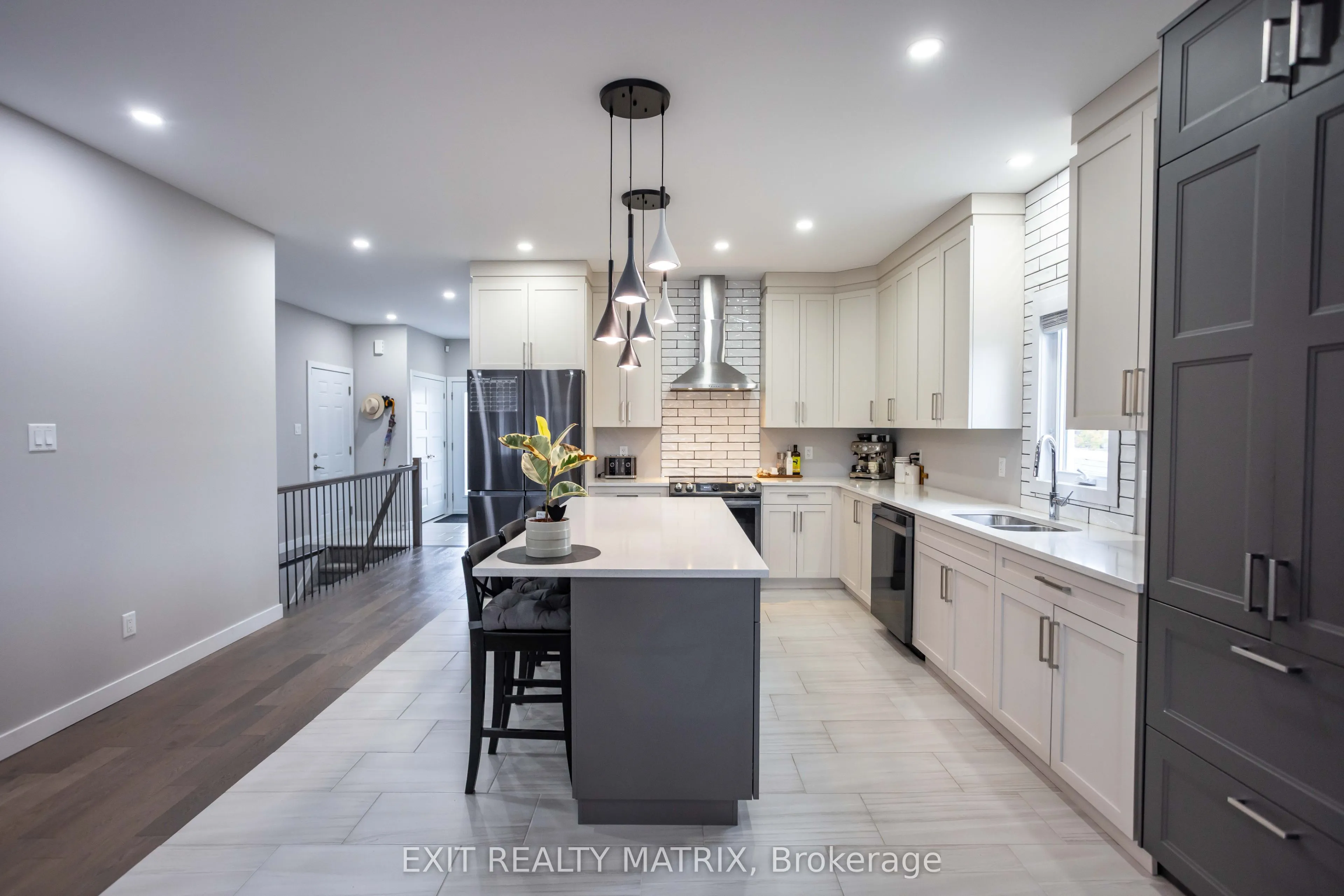 203 Filion Street