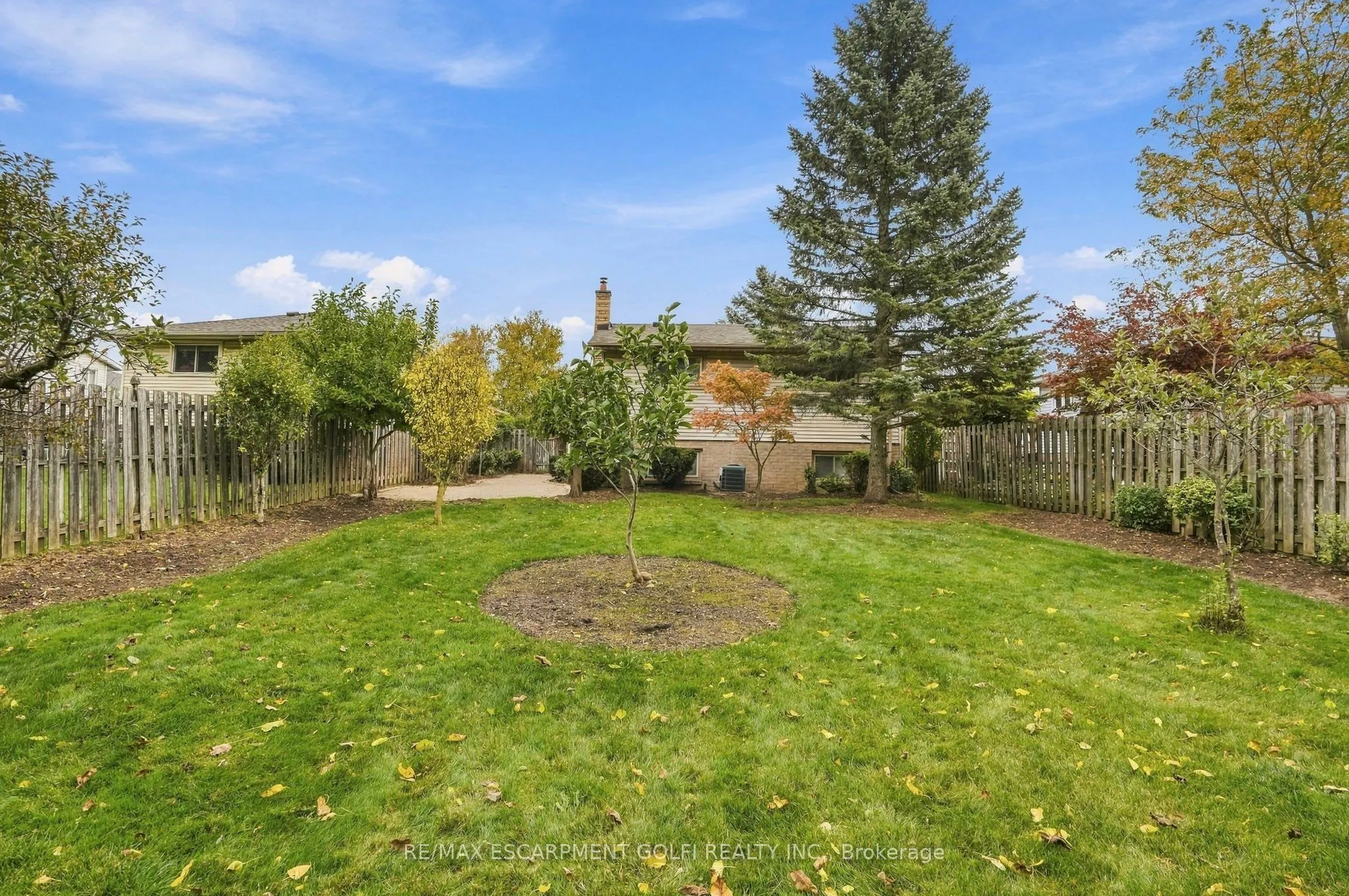 84 Larchwood Circle