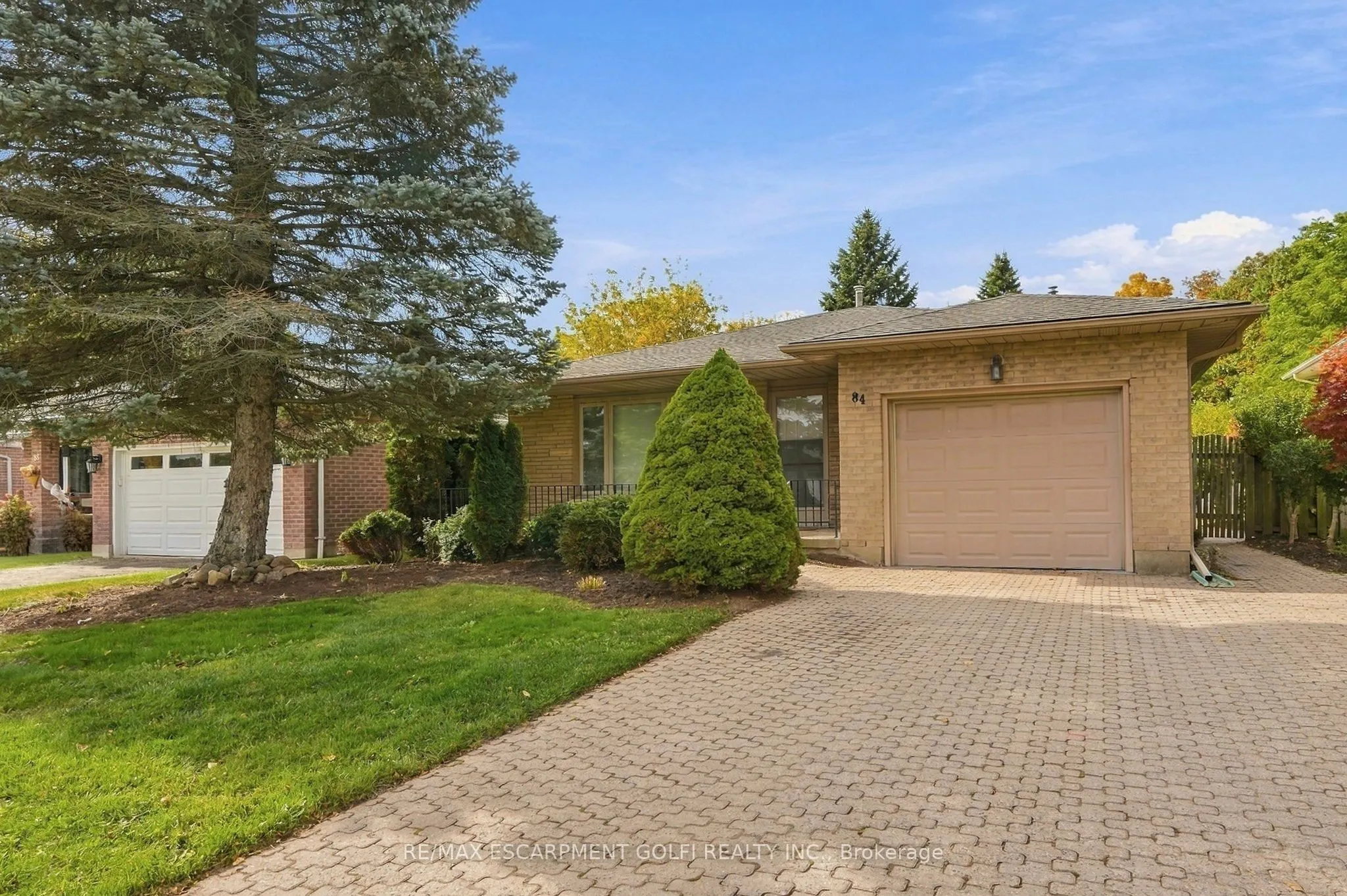 84 Larchwood Circle
