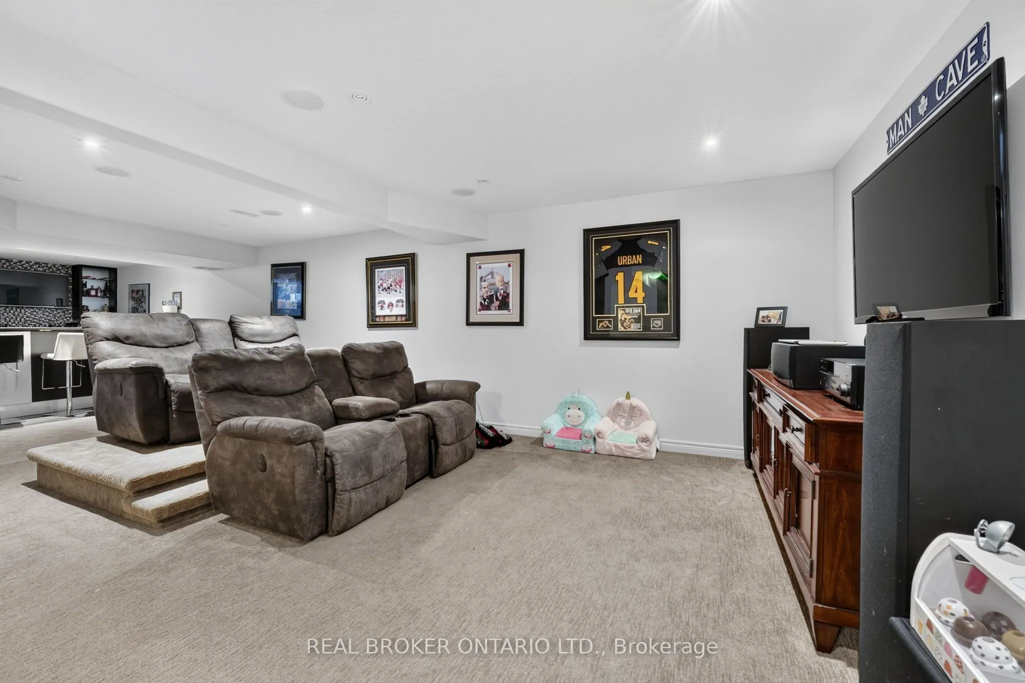 4088 Highland Park Drive