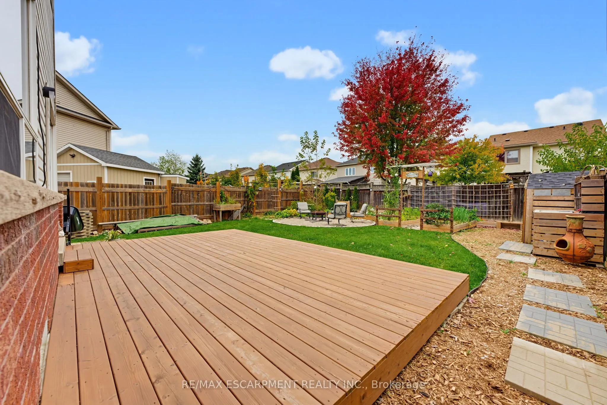 63 Golden Iris Crescent