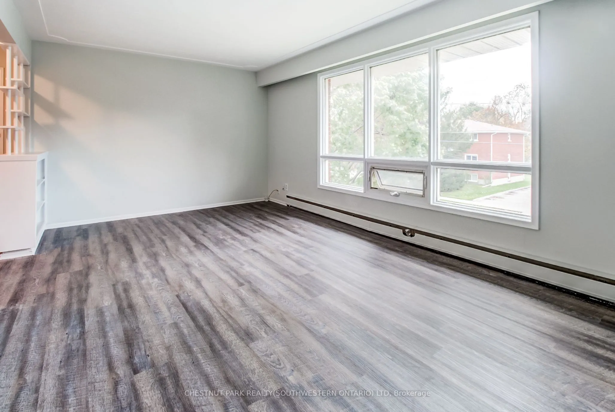 105 Dixon Street