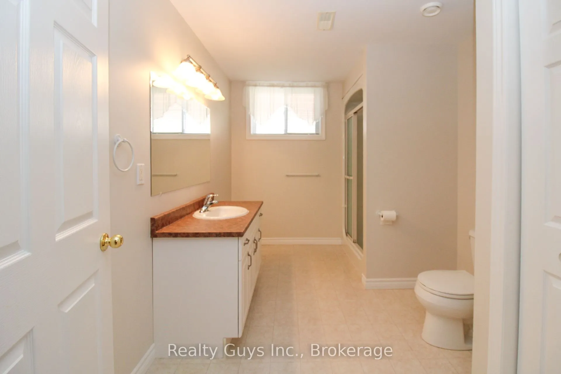 1682 Keppler Crescent