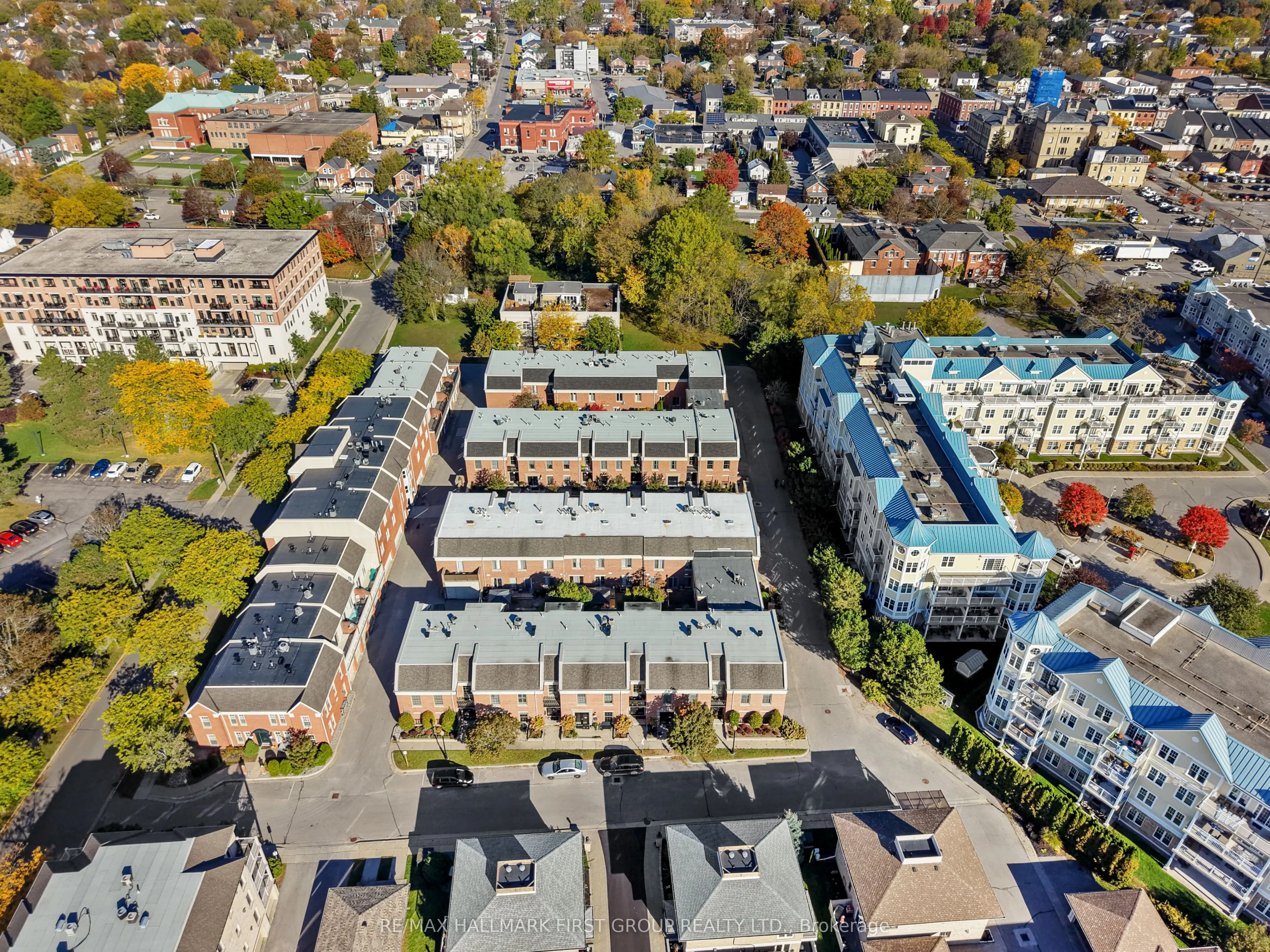 95 Robert's Row #107