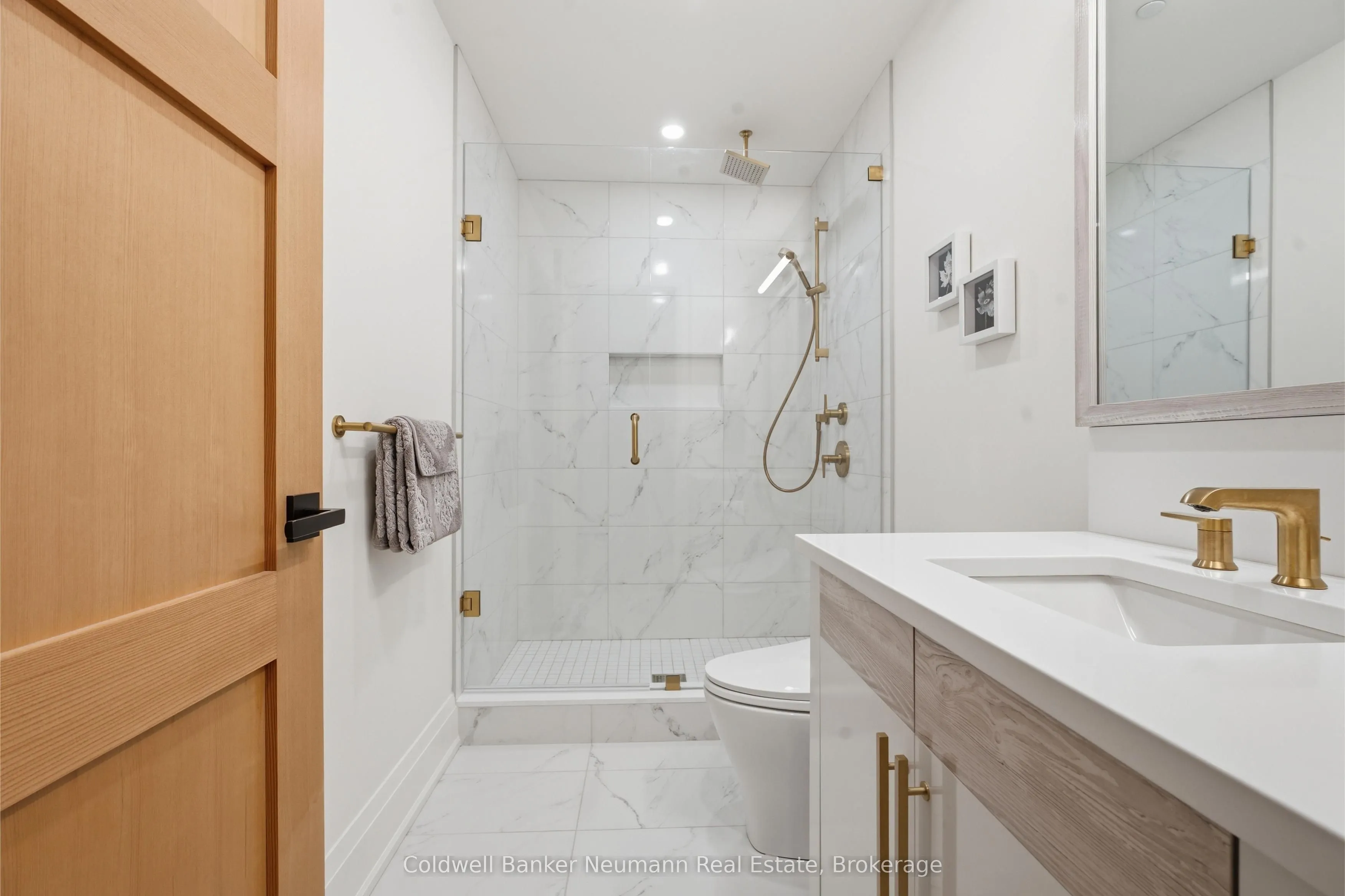 6523 Wellington Road 7 Road #210