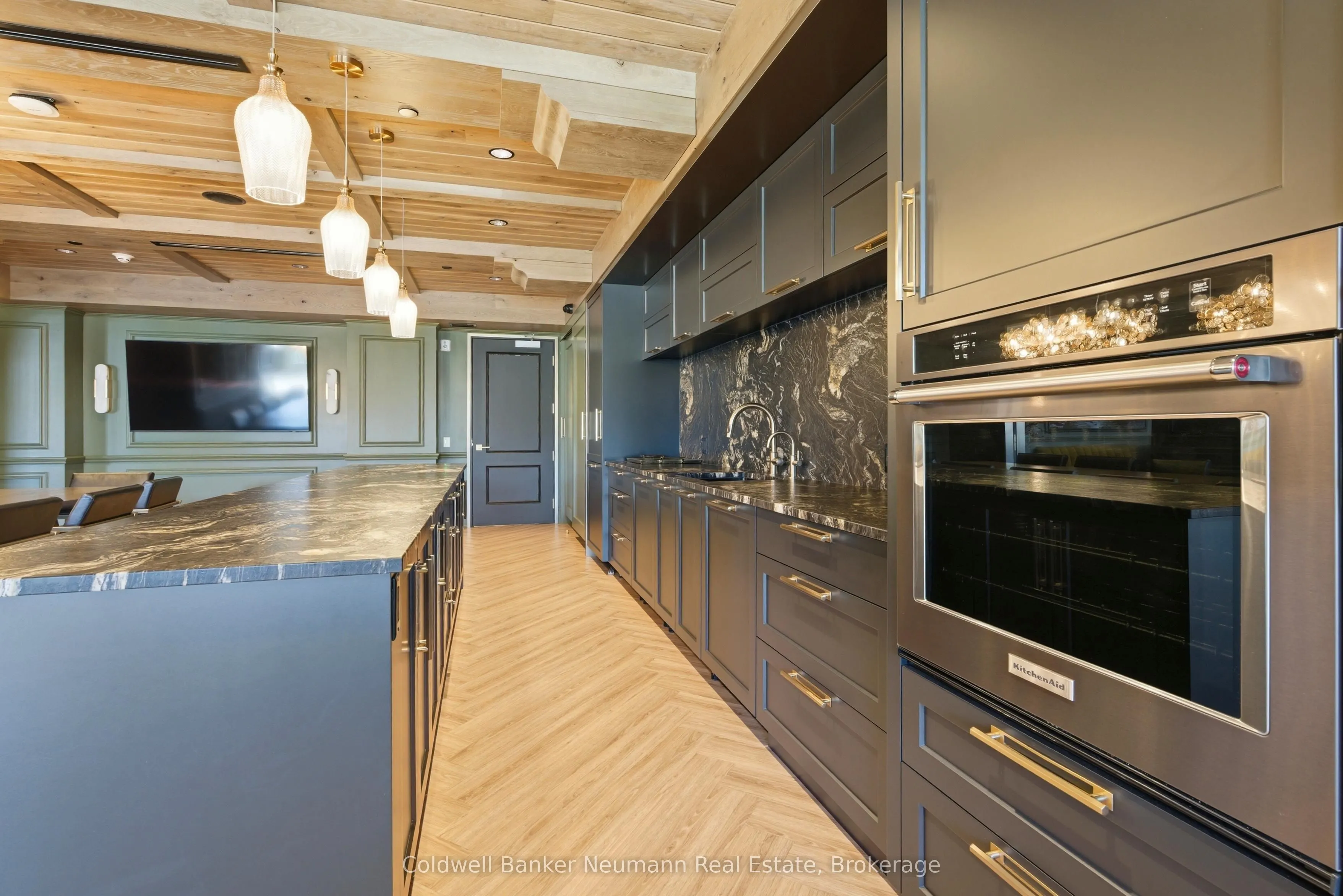6523 Wellington Road 7 Road #210