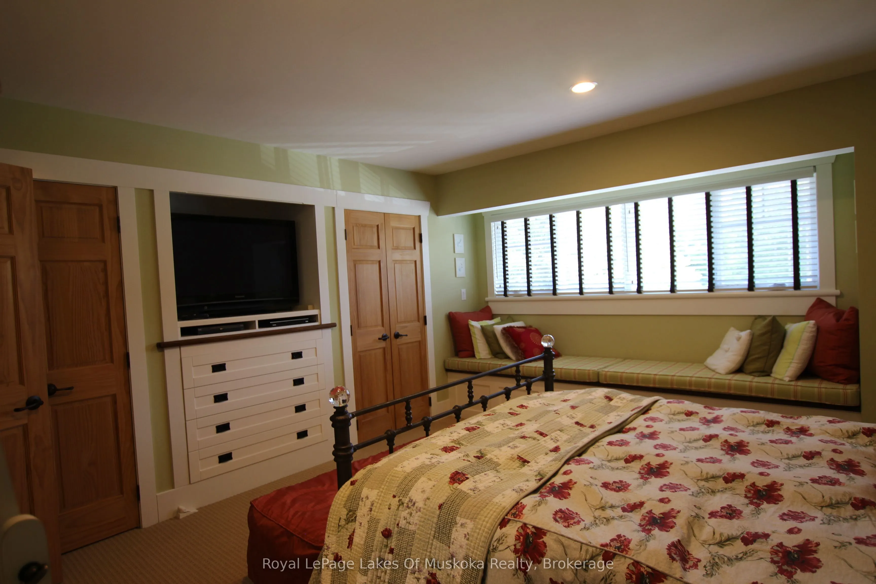 1020 BIRCH GLEN Road #V  3, W 5