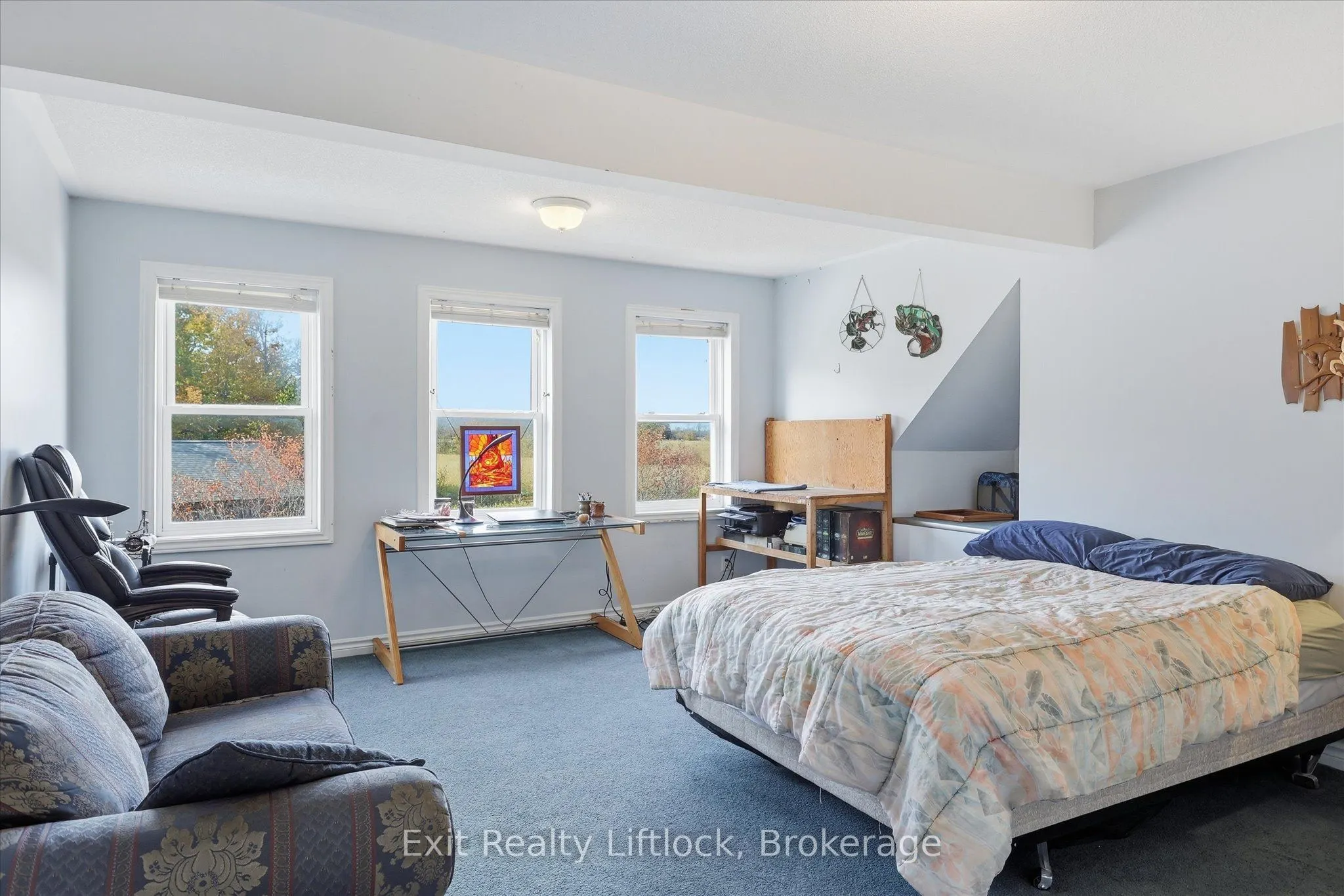 836 Hayes Line