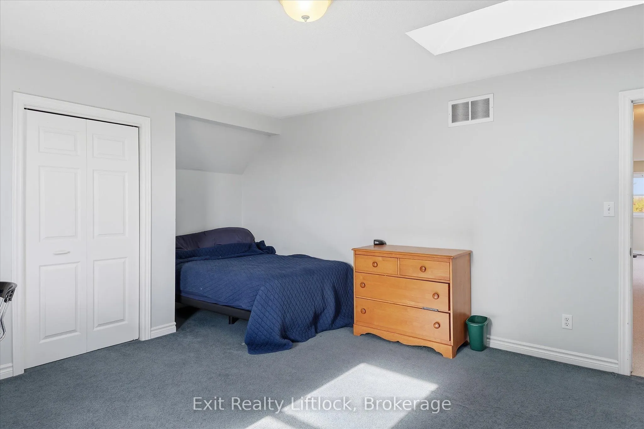 836 Hayes Line