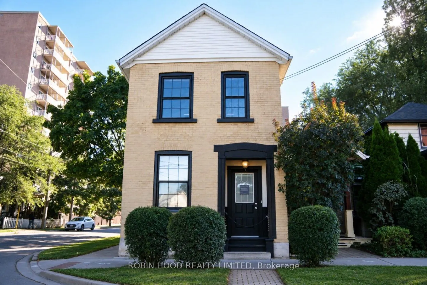 19 Court Street #Lower