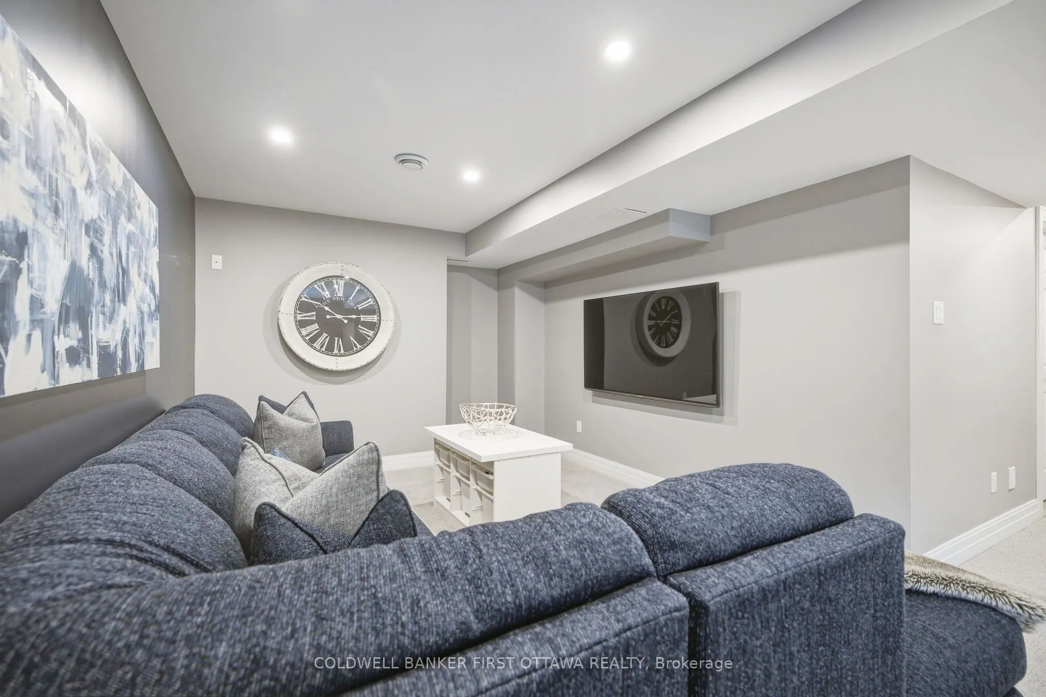 529 Adamson Crescent