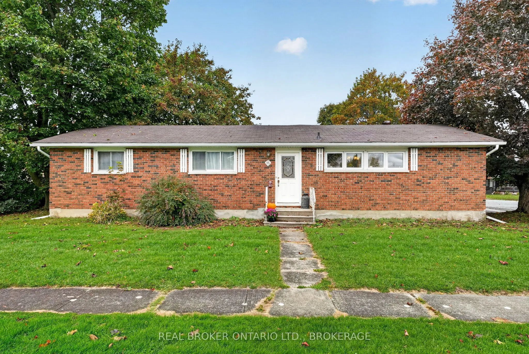 15 Gray Avenue