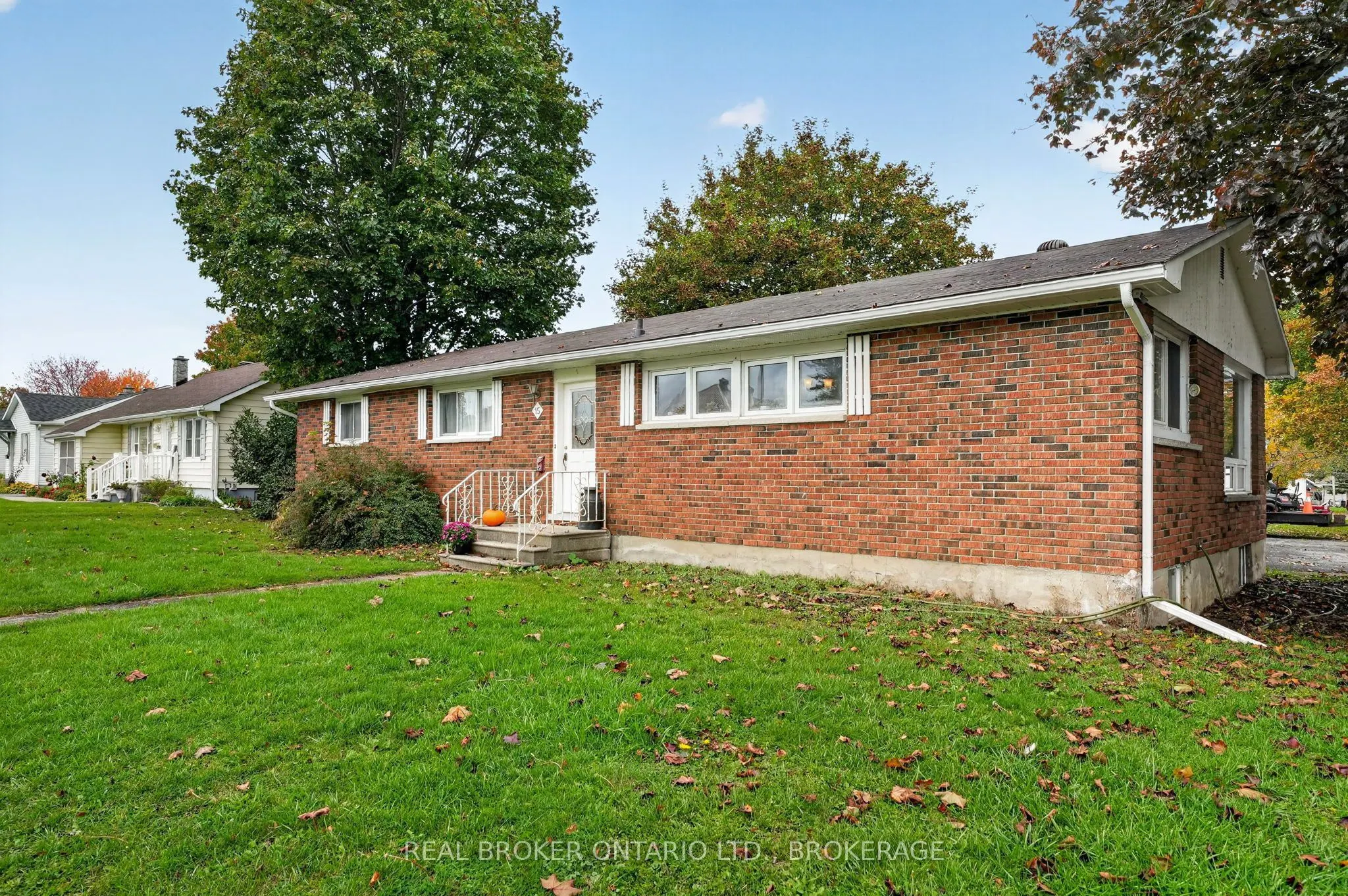 15 Gray Avenue
