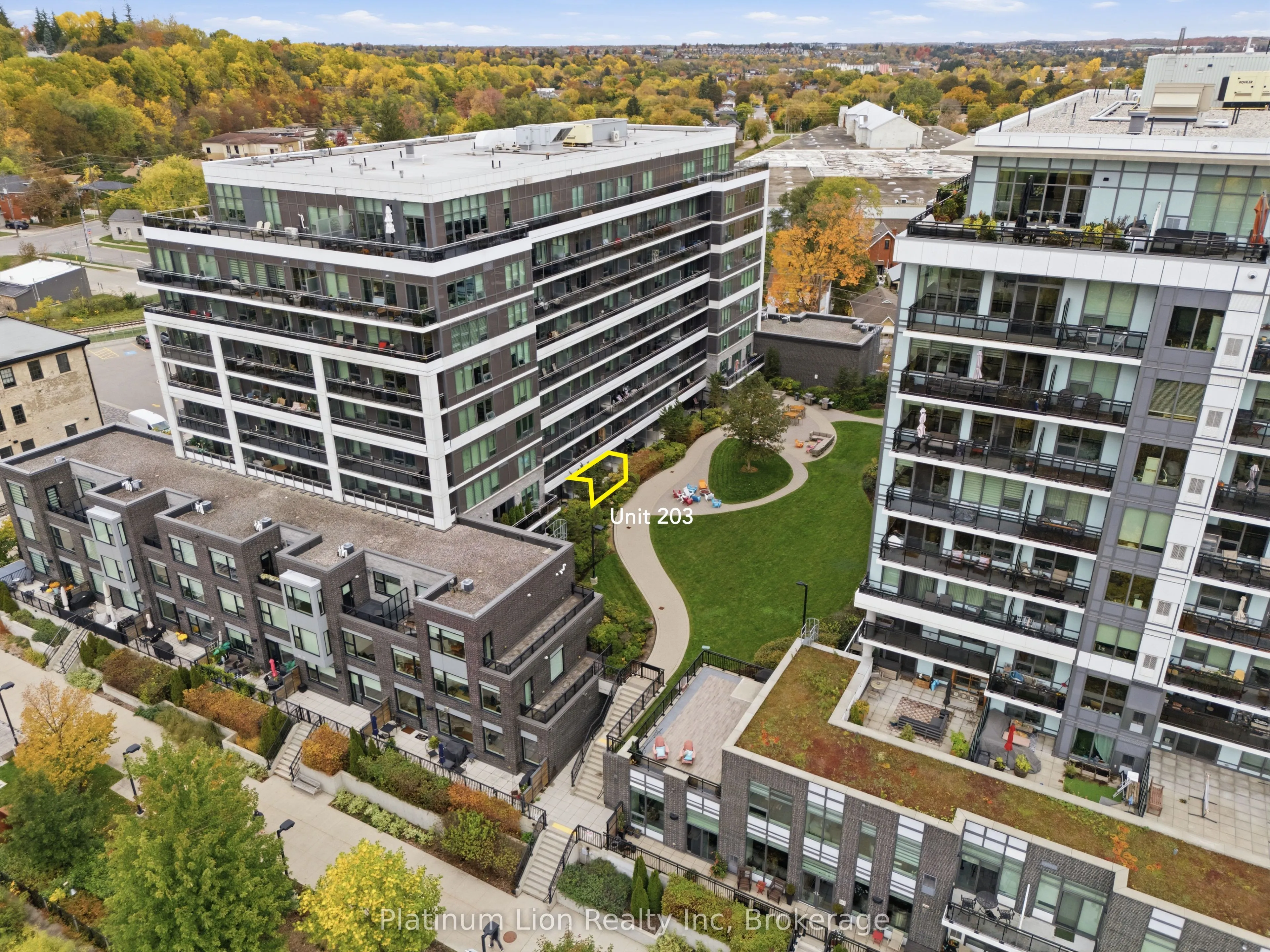 53 Arthur Street S #203