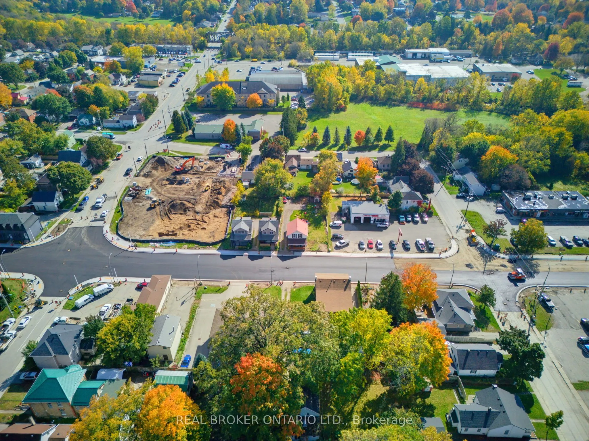 256 Dundas Street
