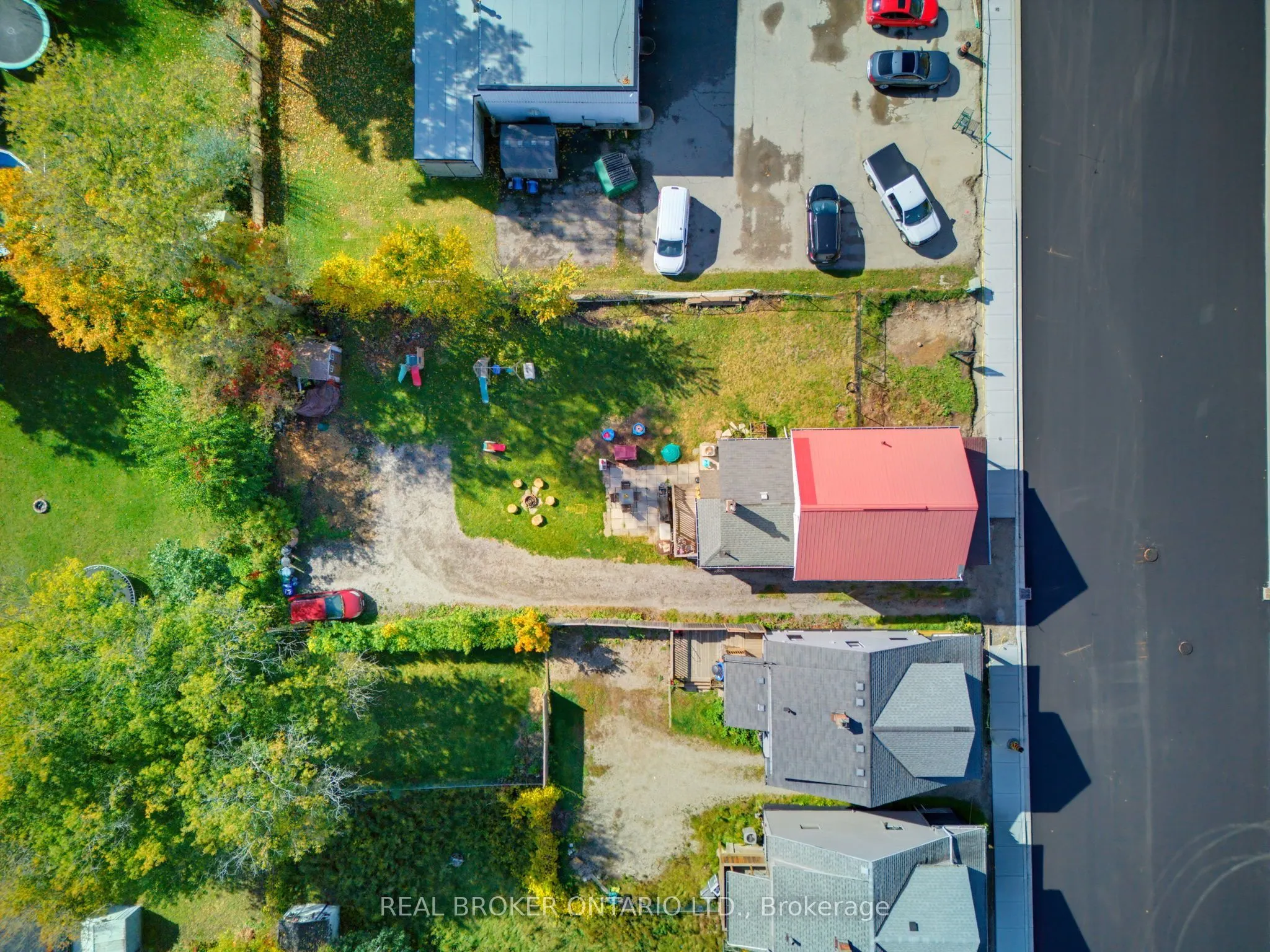 256 Dundas Street