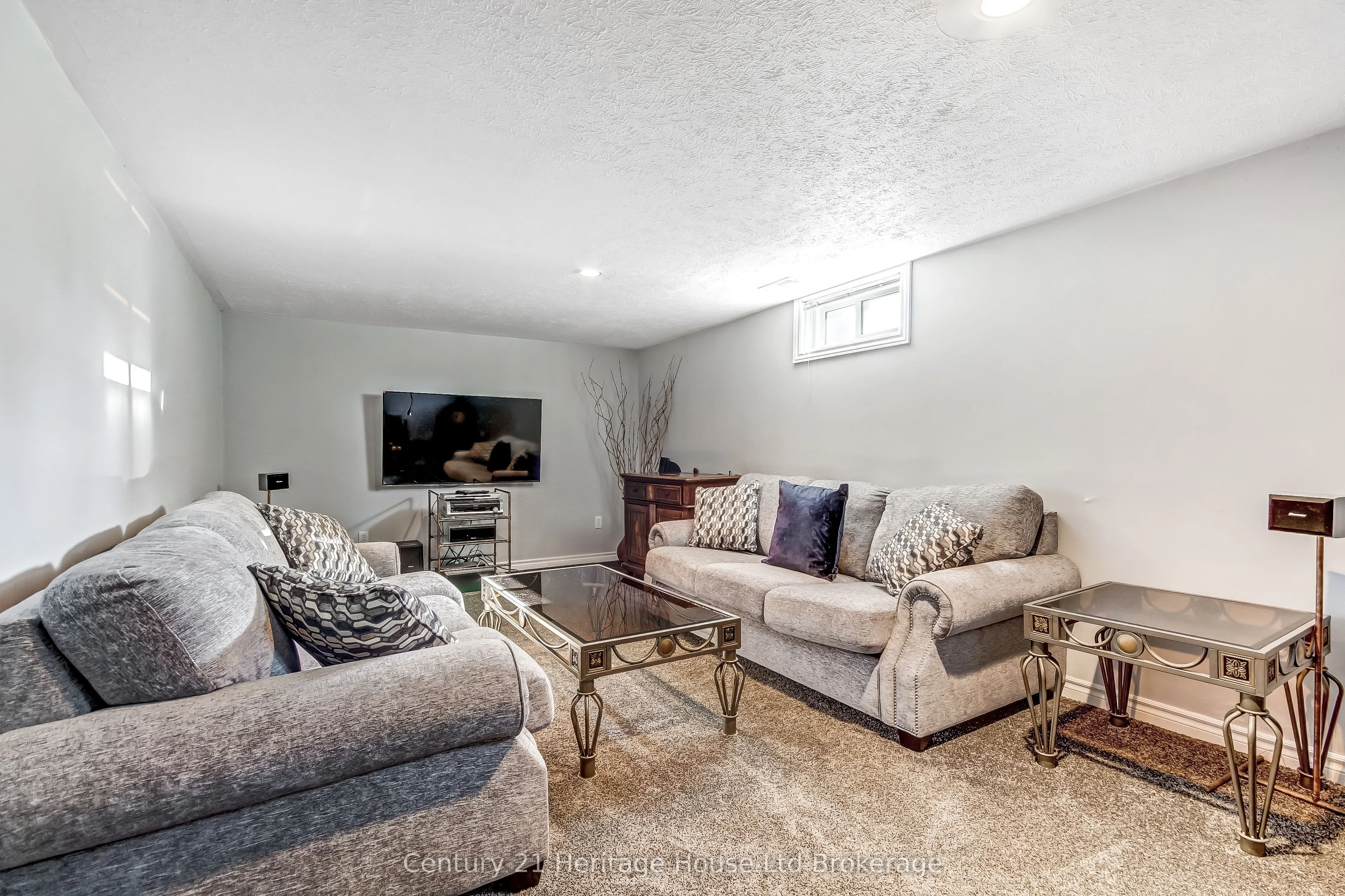 36 Alexander Drive