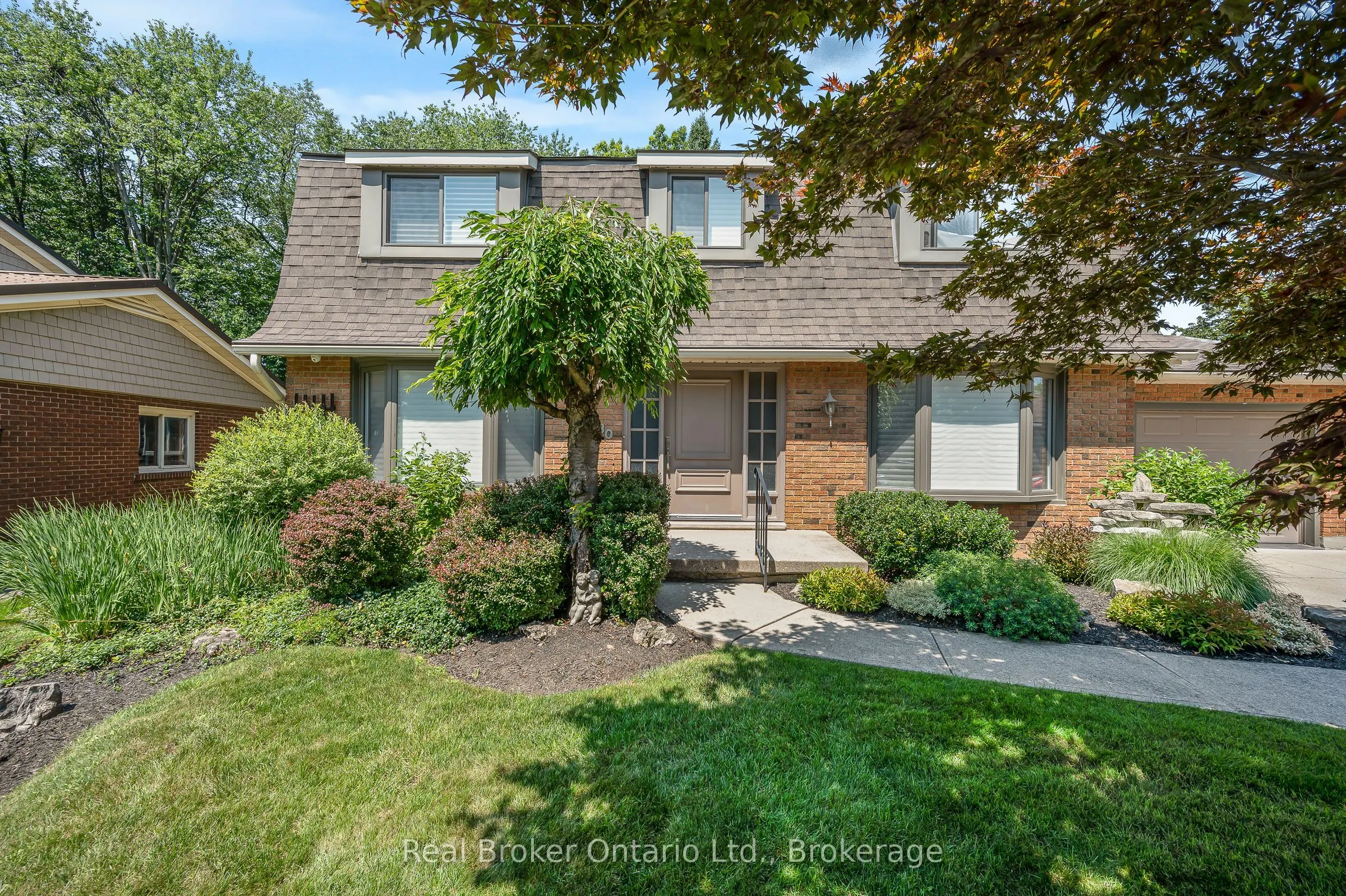 30 Westwood Crescent