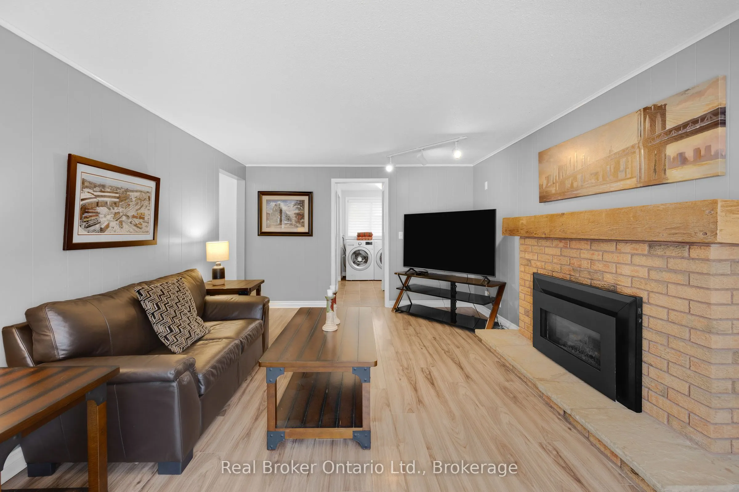 30 Westwood Crescent