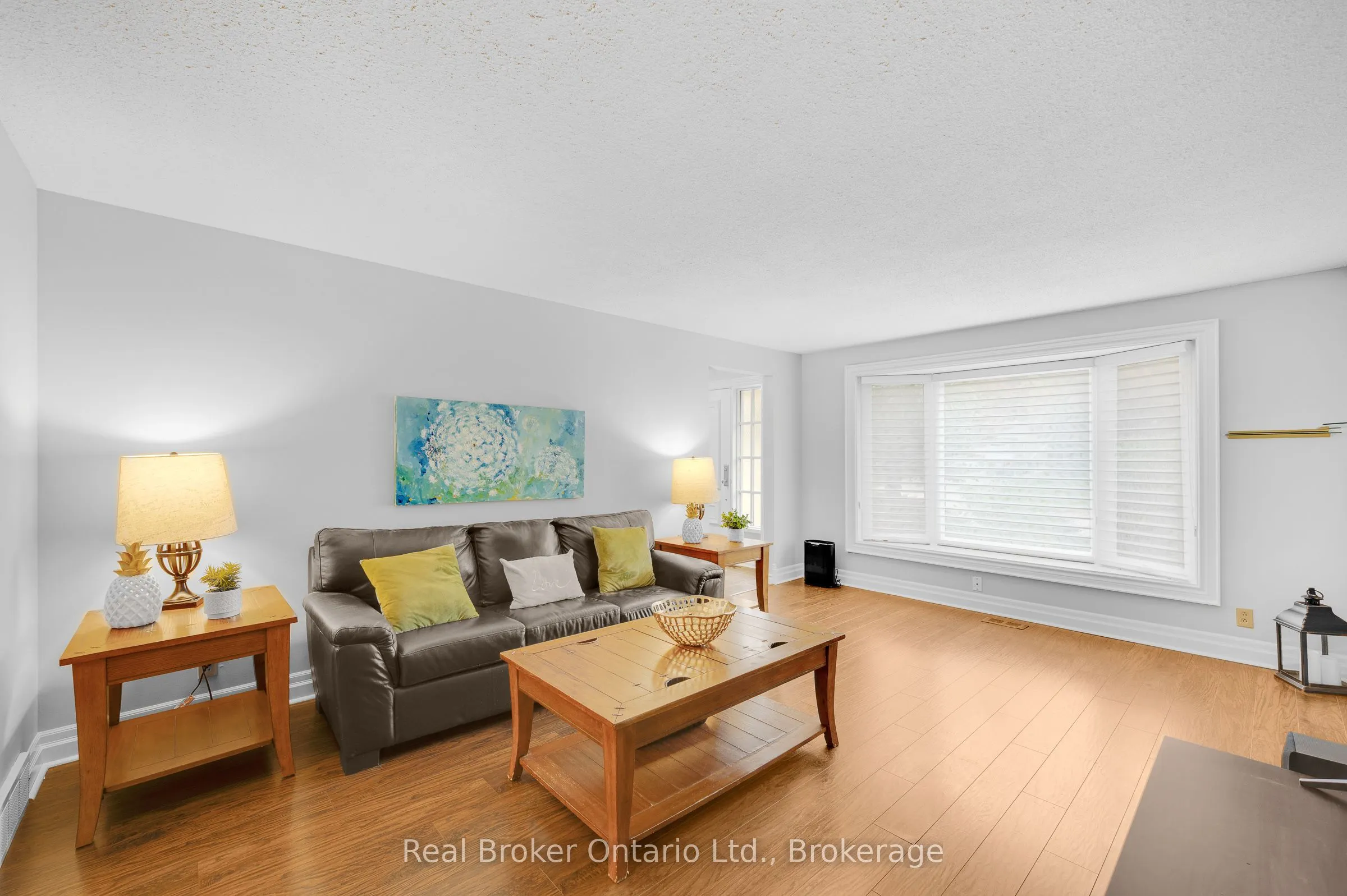 30 Westwood Crescent