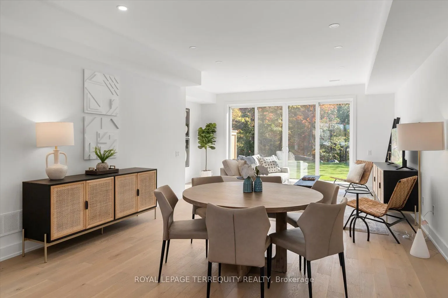 37 Rockmount Crescent