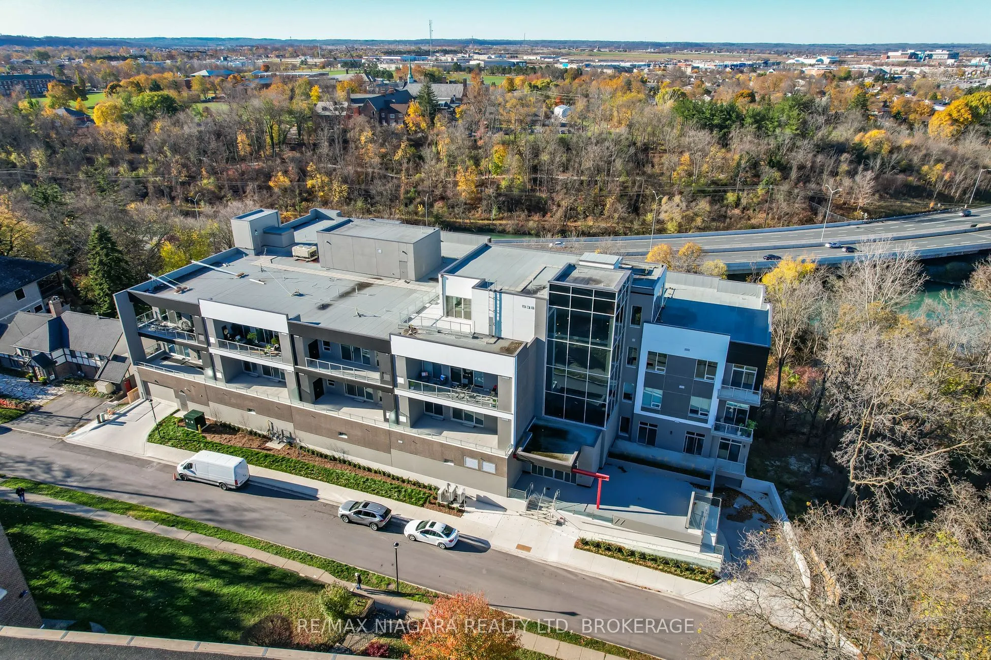 77 Yates Street #505