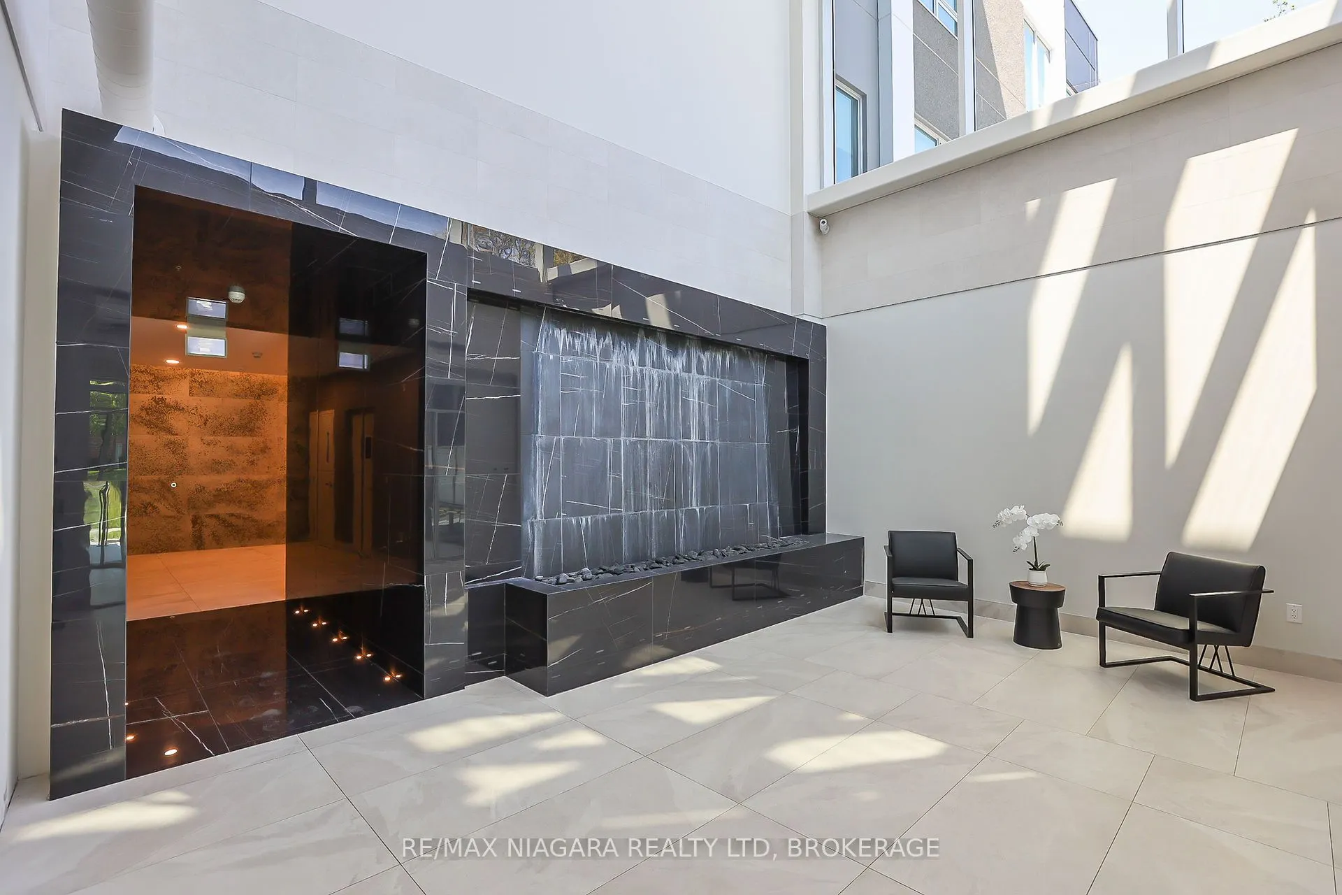 77 Yates Street #505