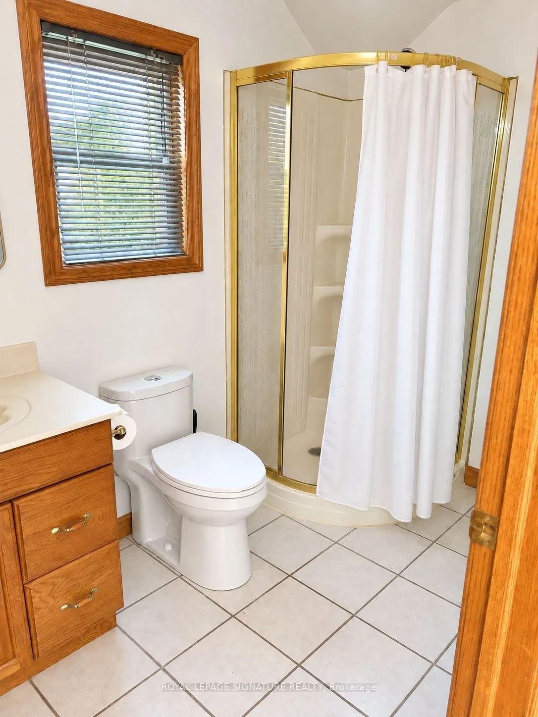 132 Bridgeport Road E #Upper