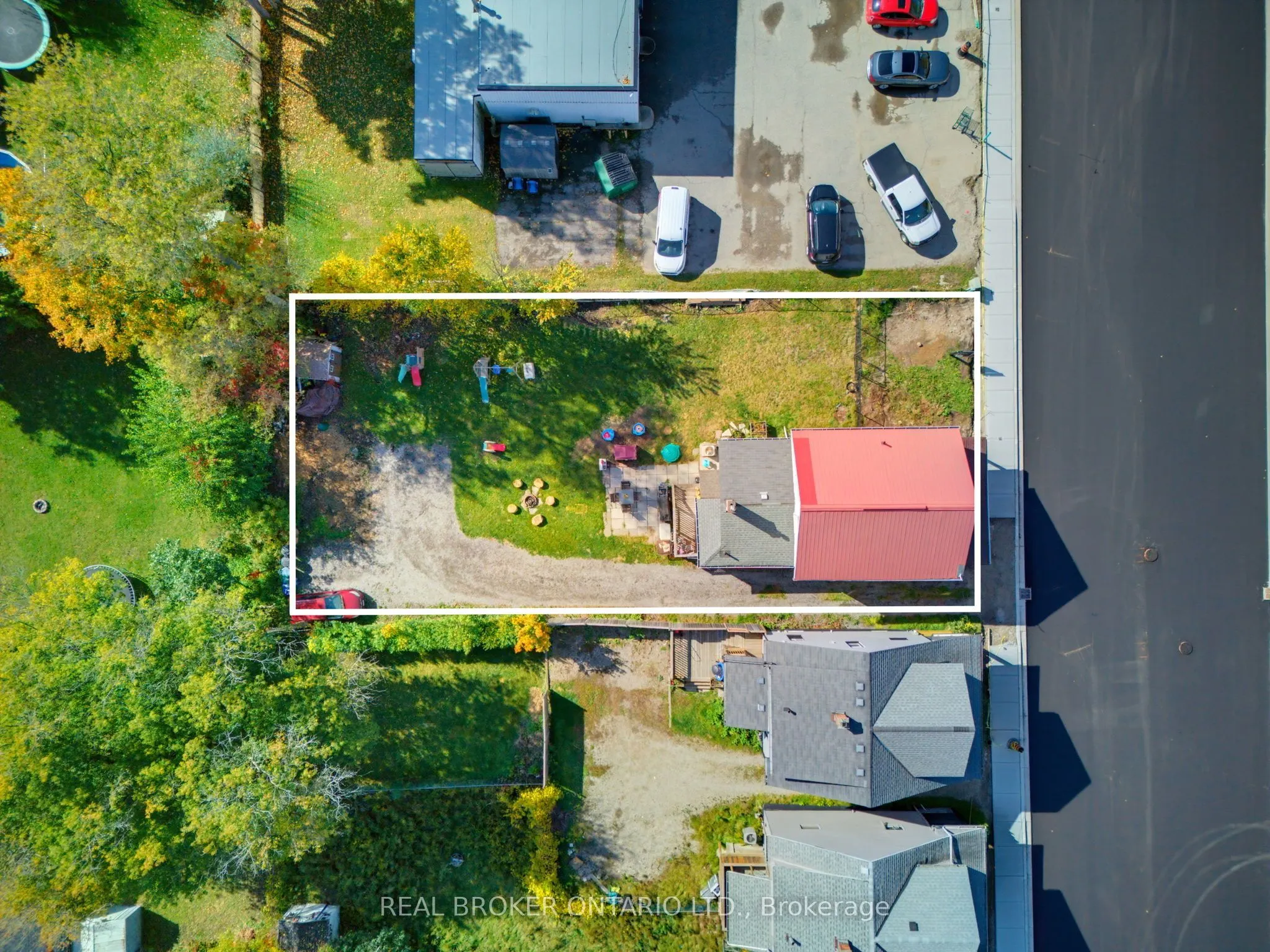 252 Dundas Street