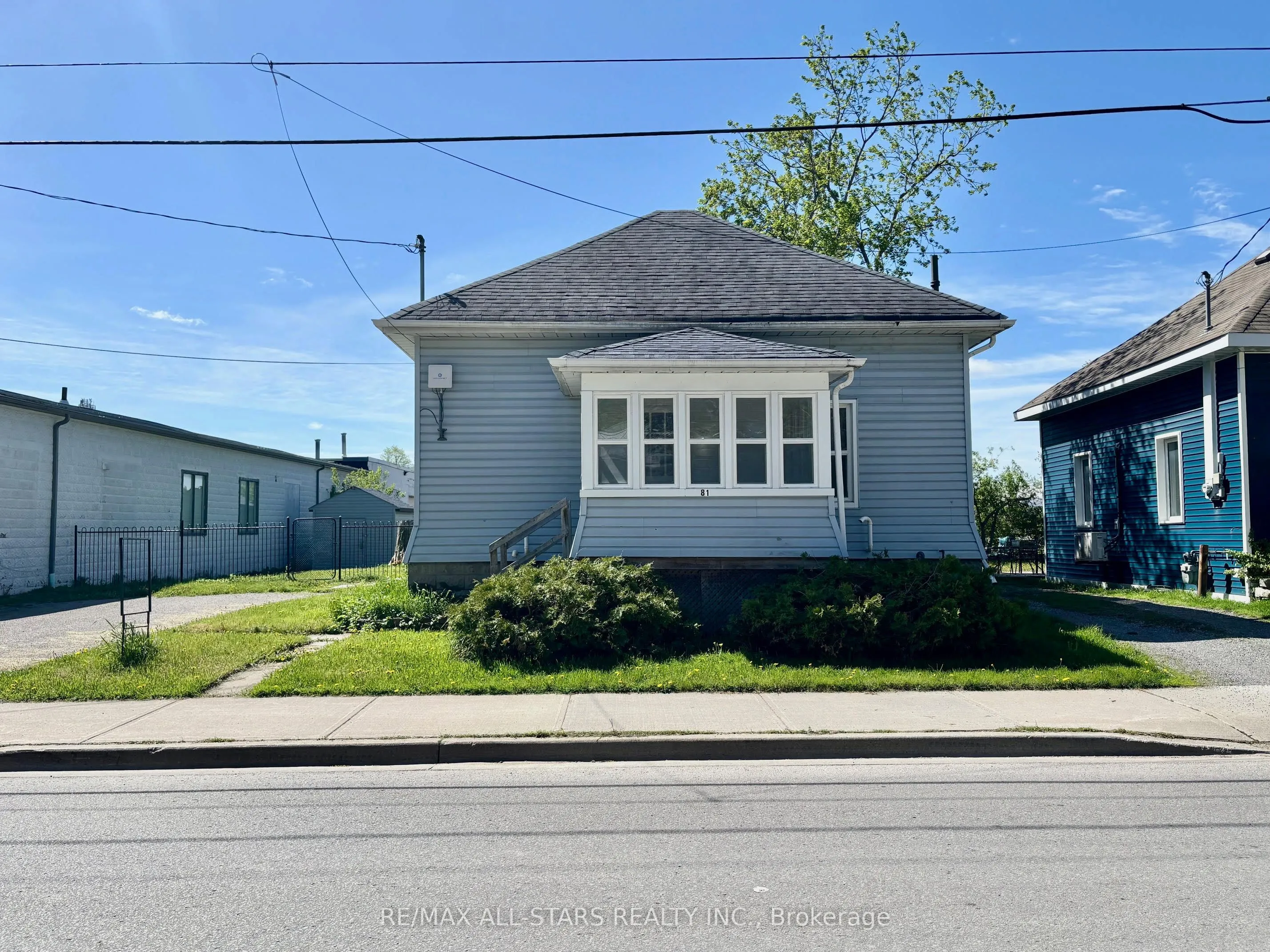 81 Durham Street W