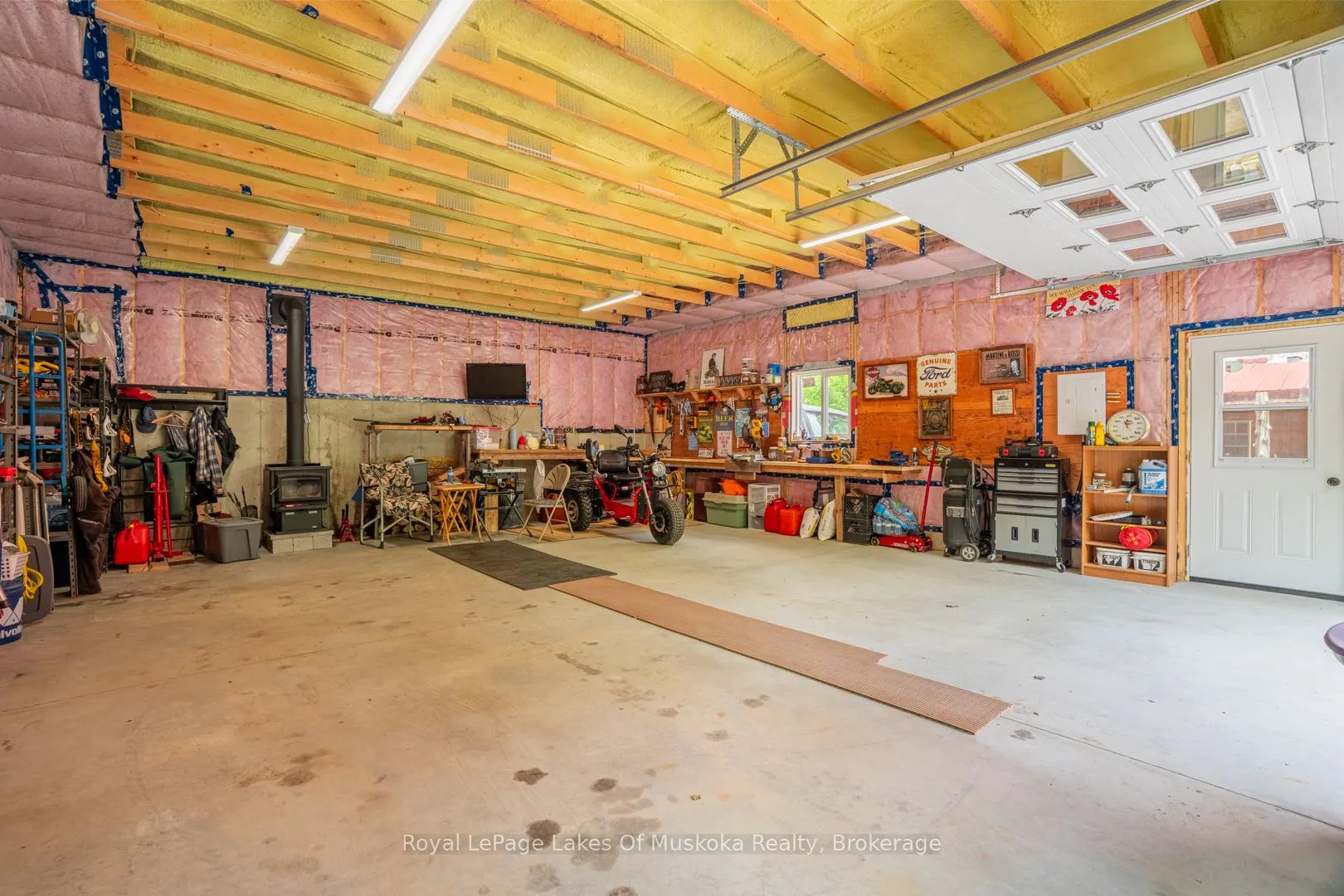 259 Lakeshore Road