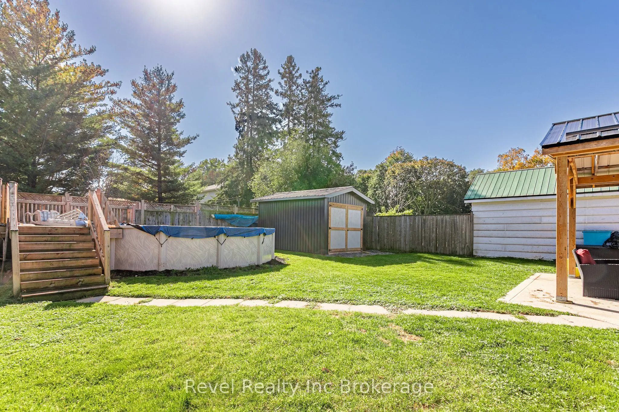 824 DEVONSHIRE Avenue