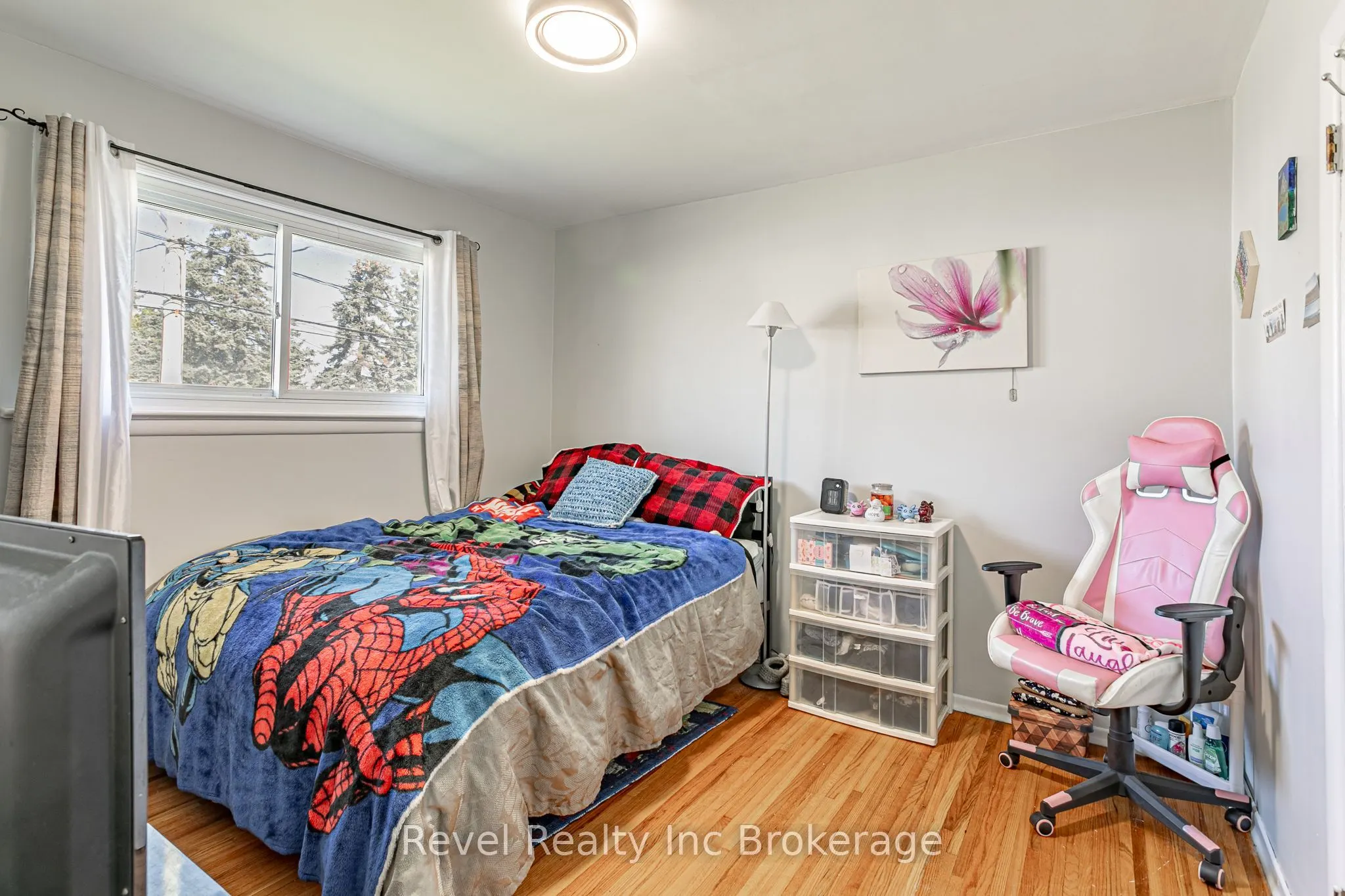 824 DEVONSHIRE Avenue