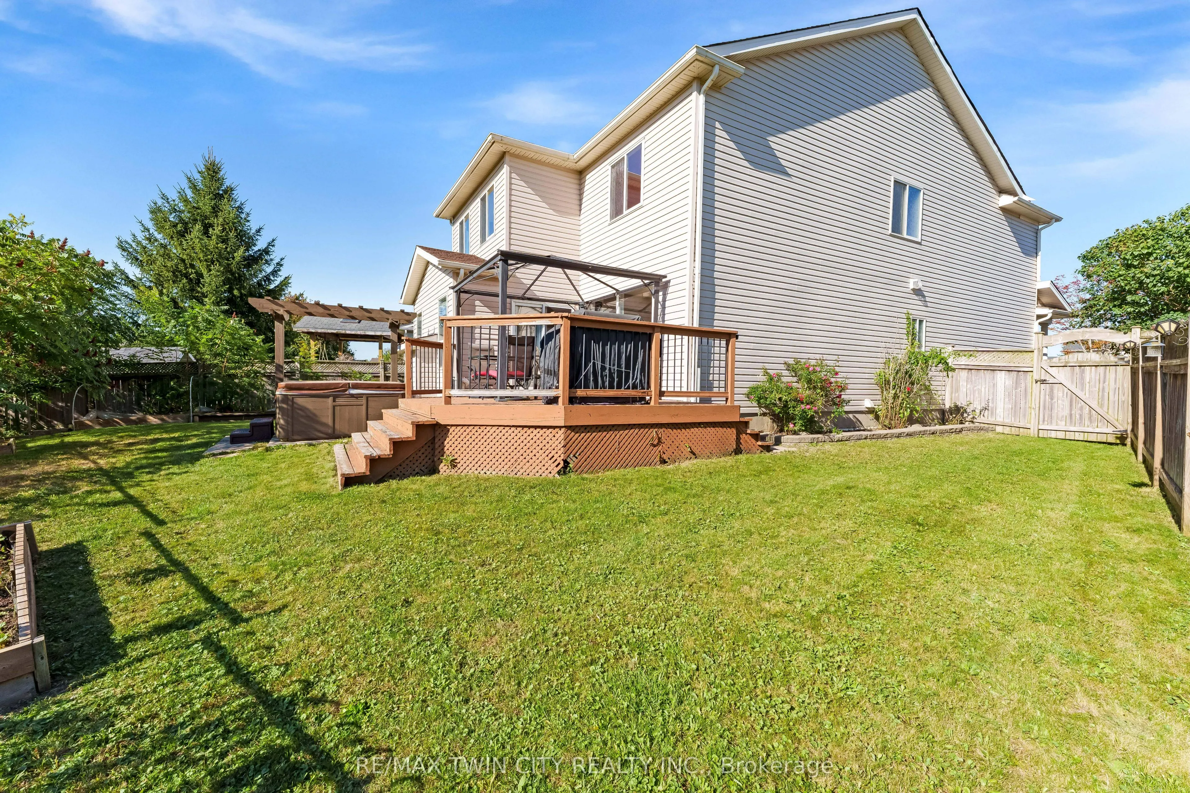 320 Brandenburg Place