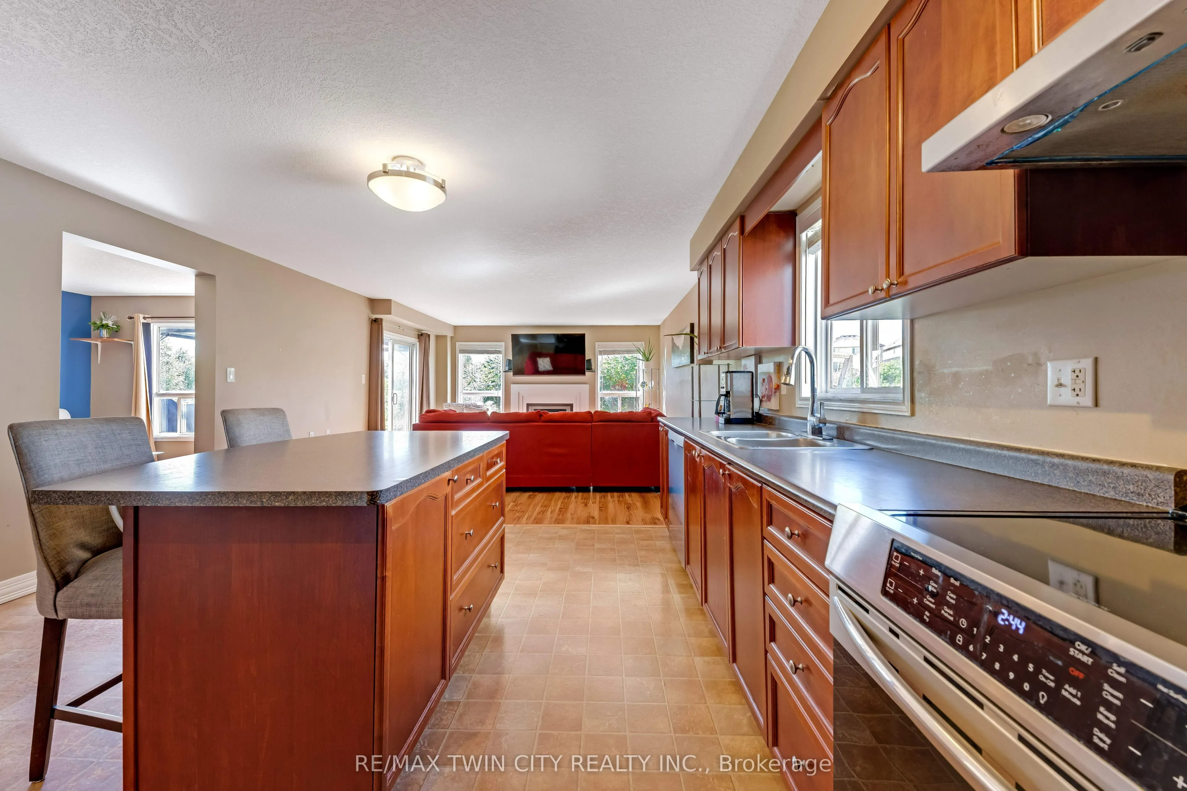 320 Brandenburg Place