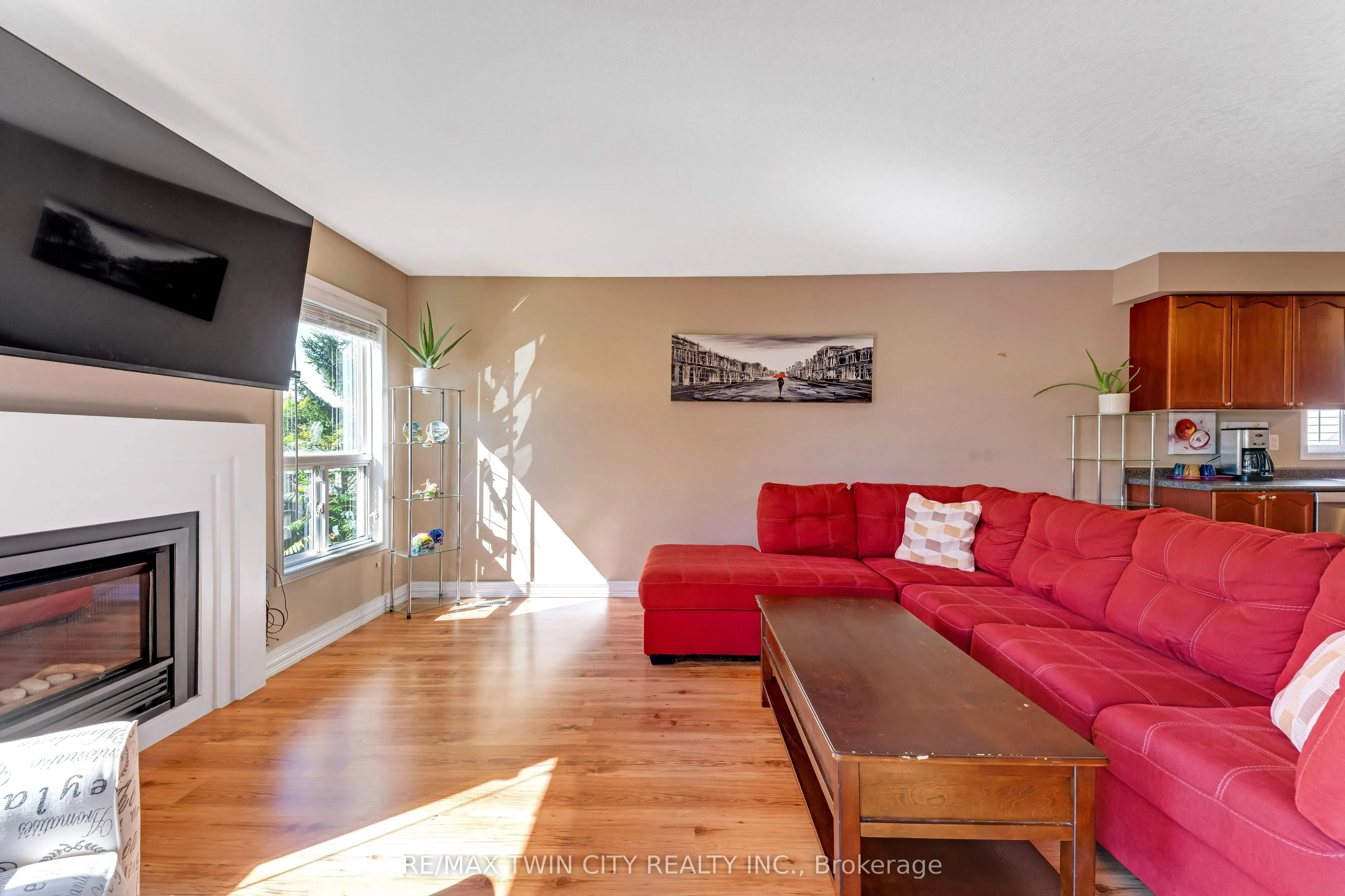 320 Brandenburg Place