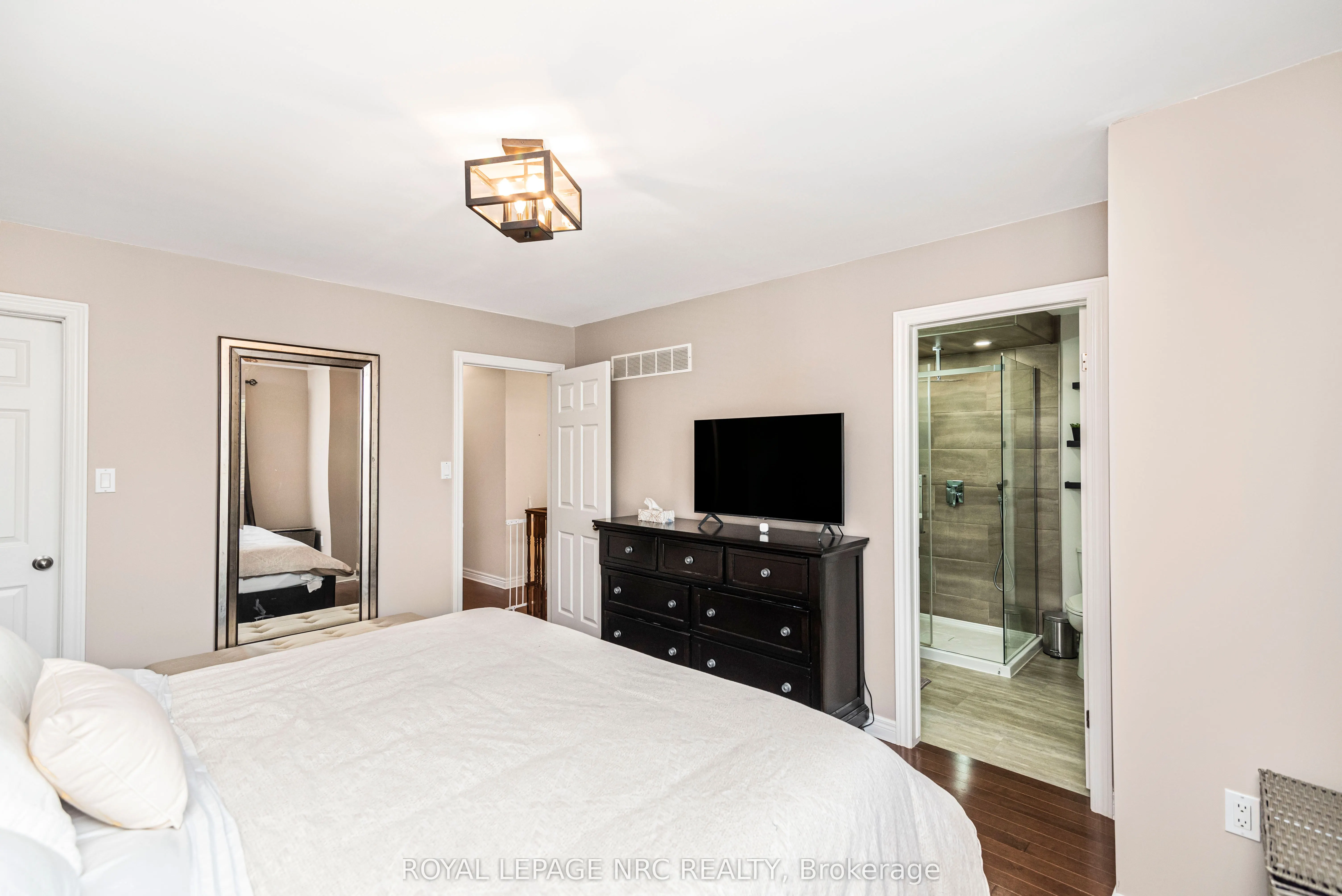 311 8 Highway #12