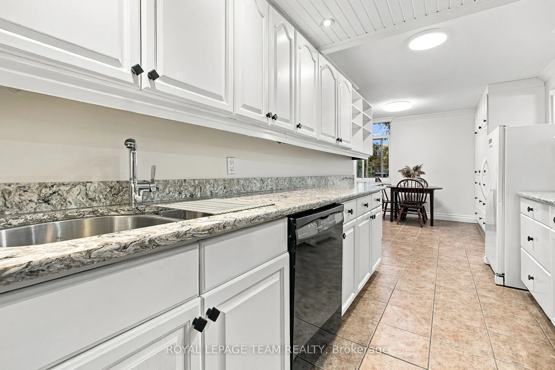 60 McLeod Street #103