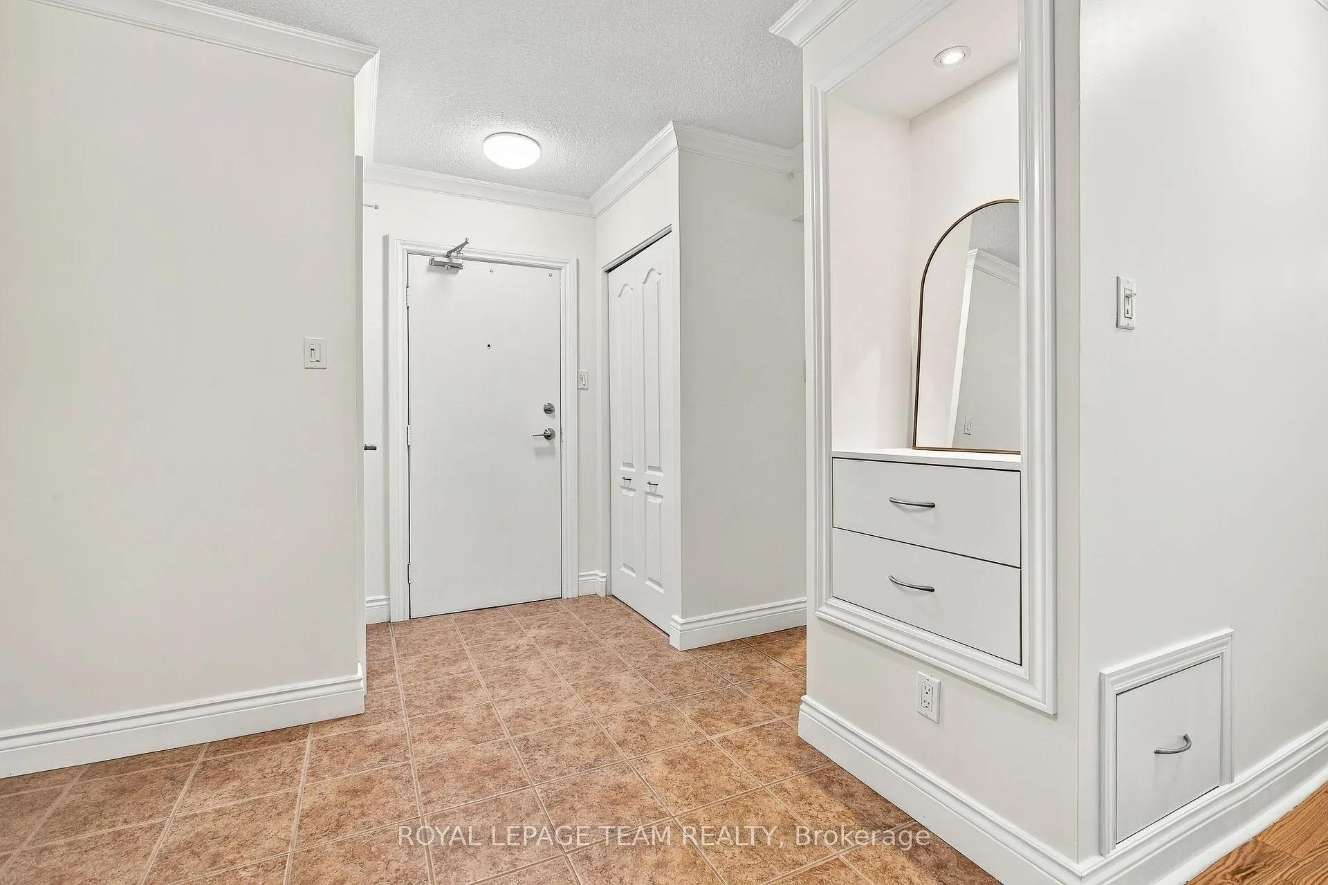 60 McLeod Street #103