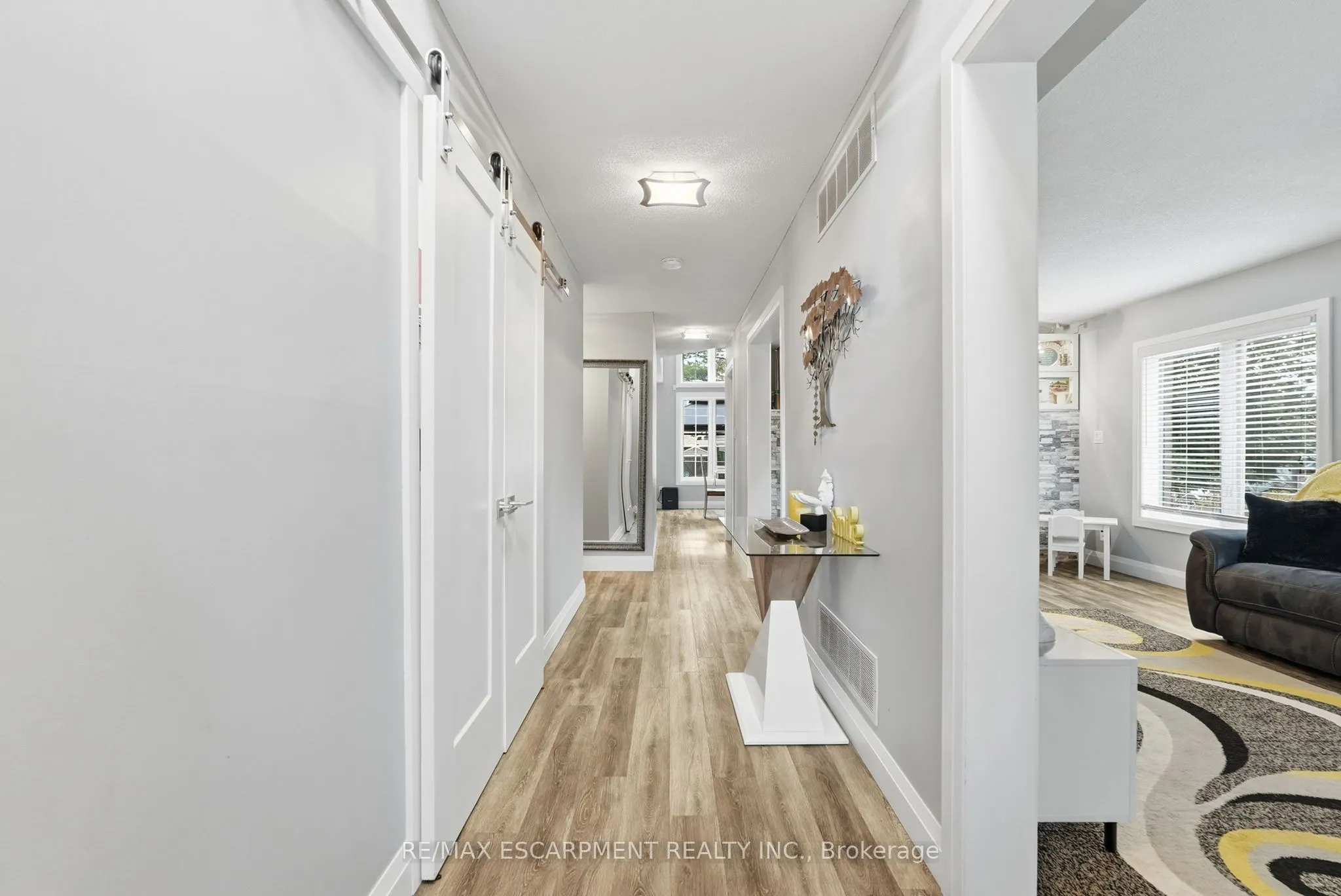 231 PARKSIDE Drive