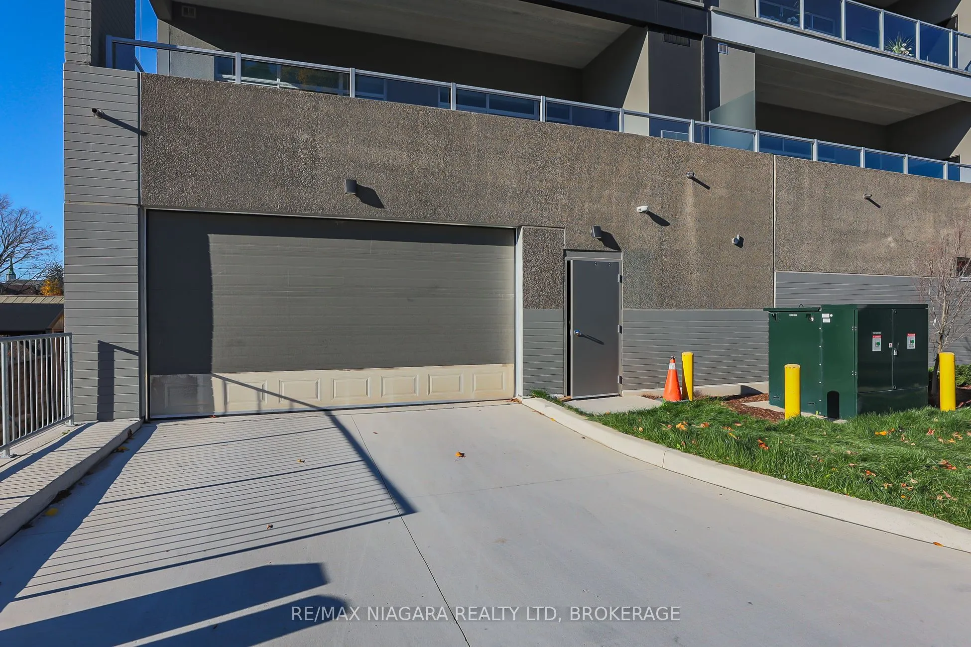 77 Yates Street #505