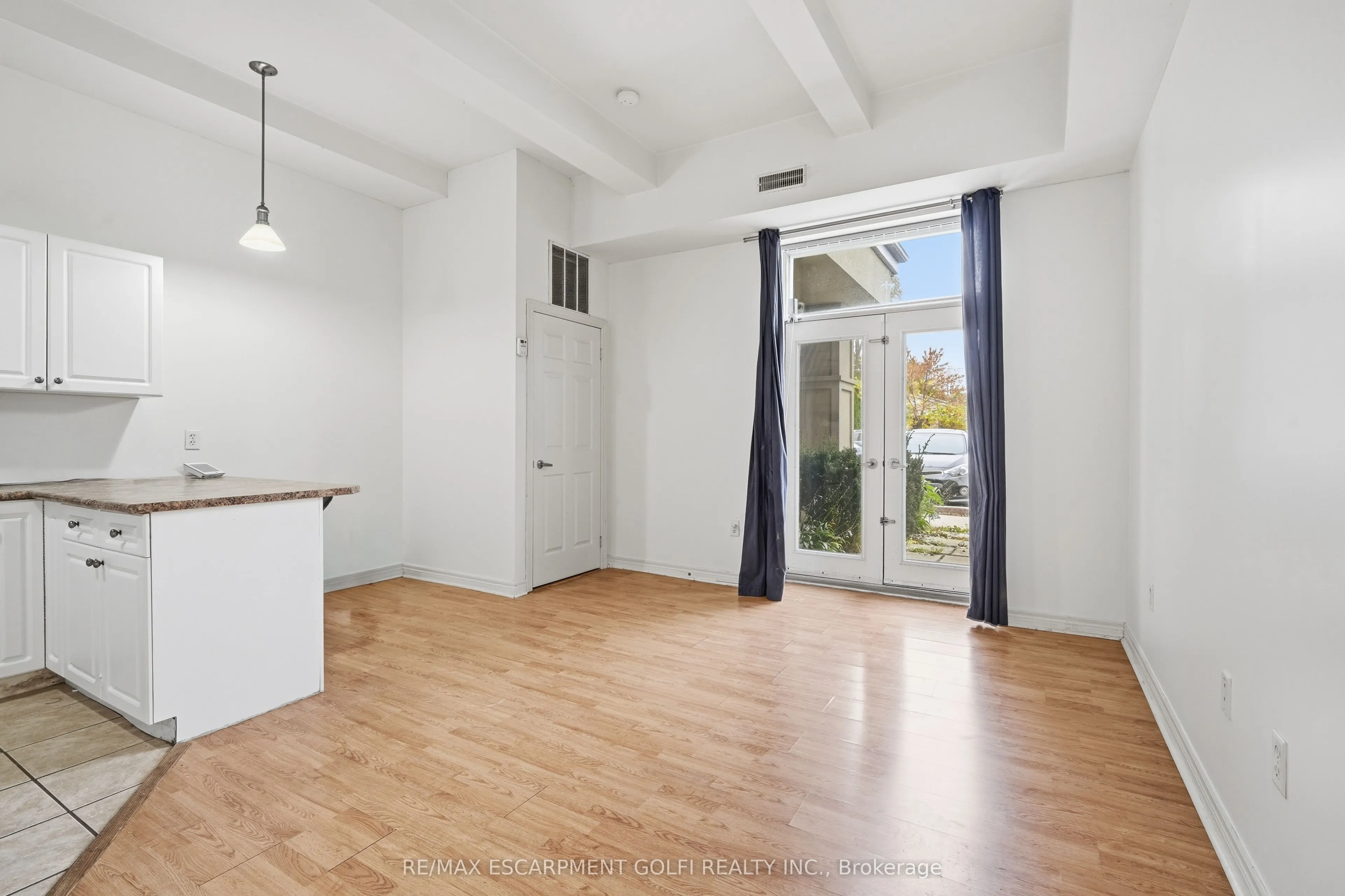 6365 Drummond Road #105